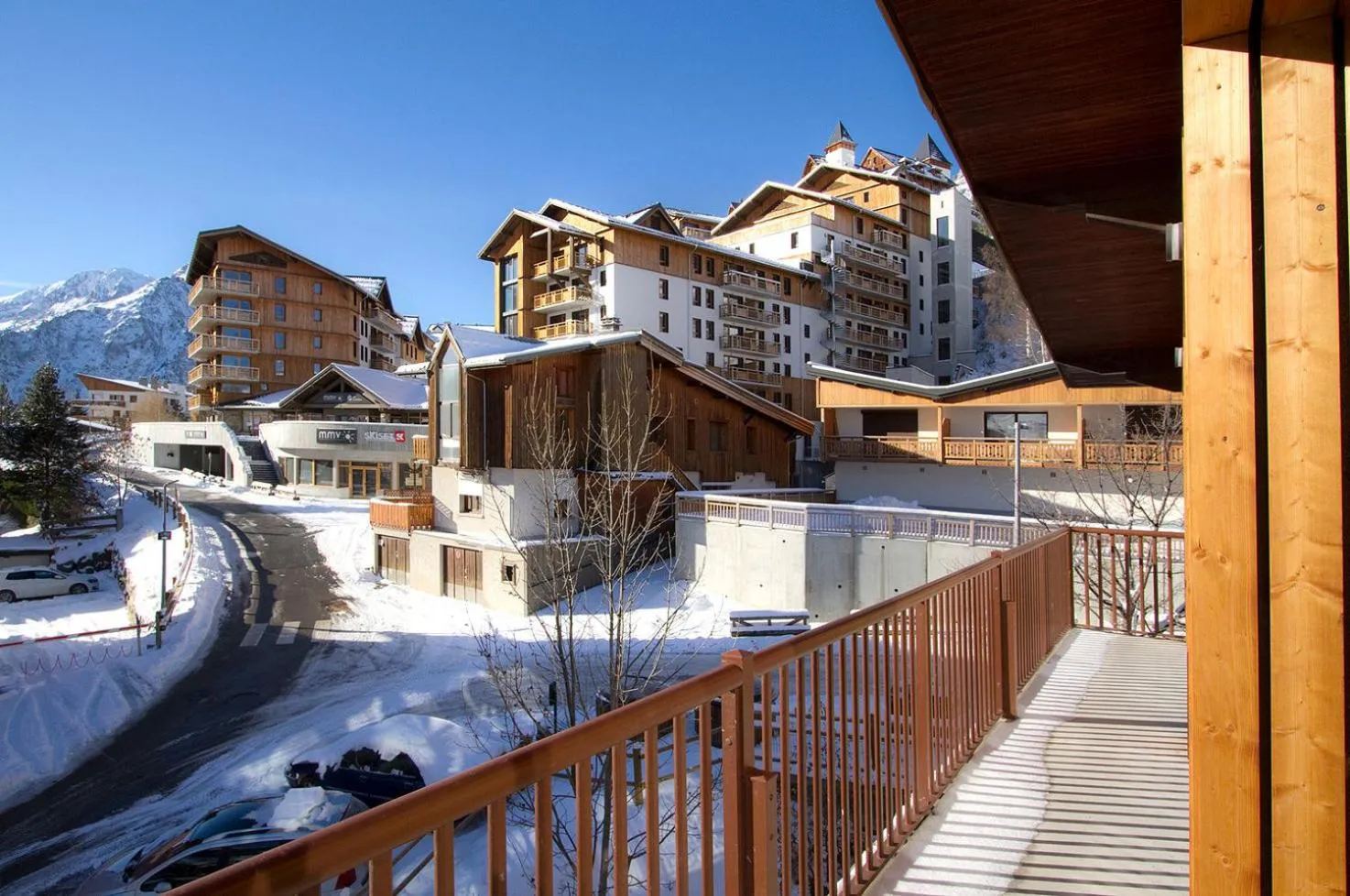 Property building in Résidence Provençal by Leavetown Vacations