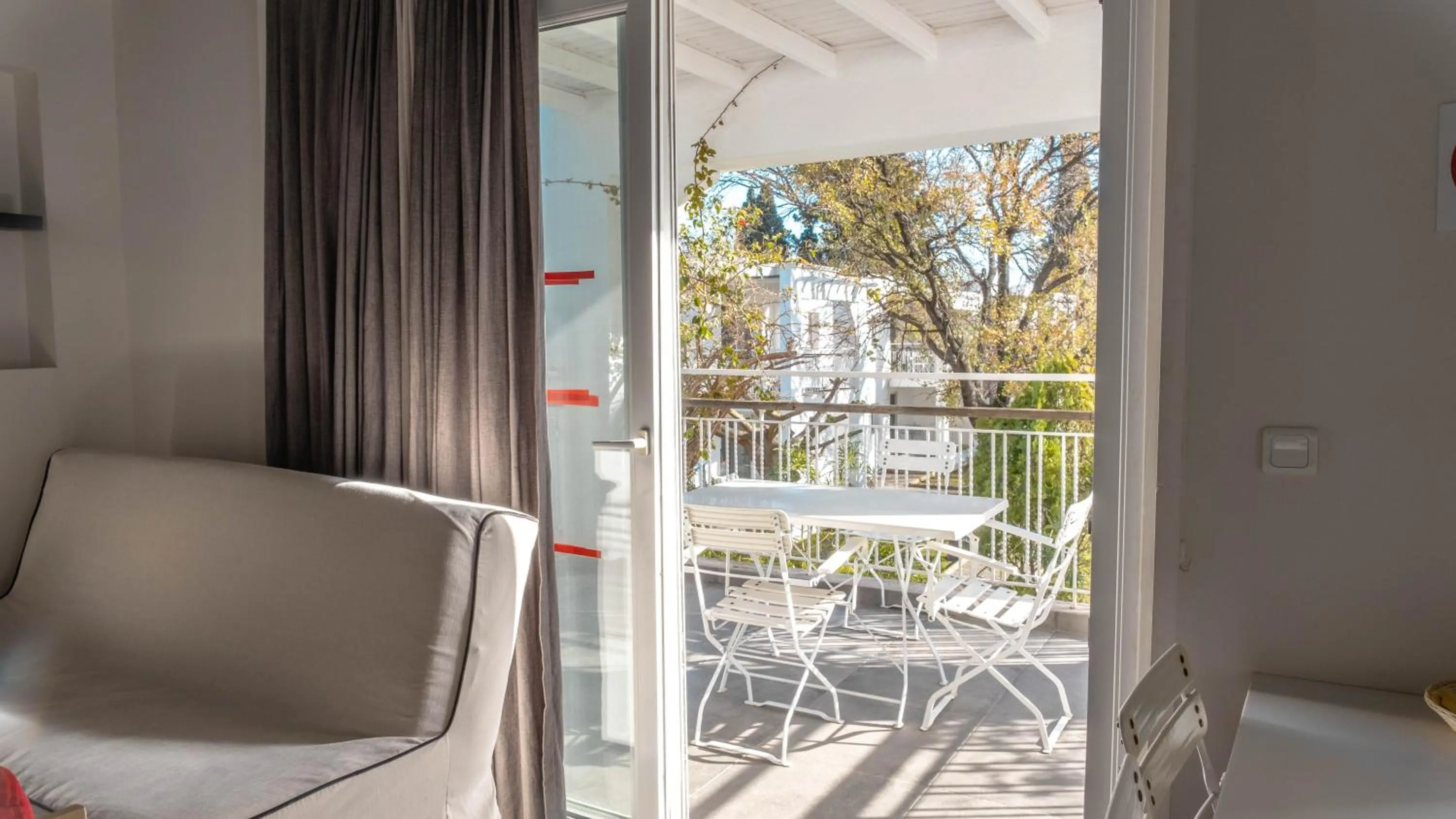 Balcony/Terrace in Muskebi Apart Otel