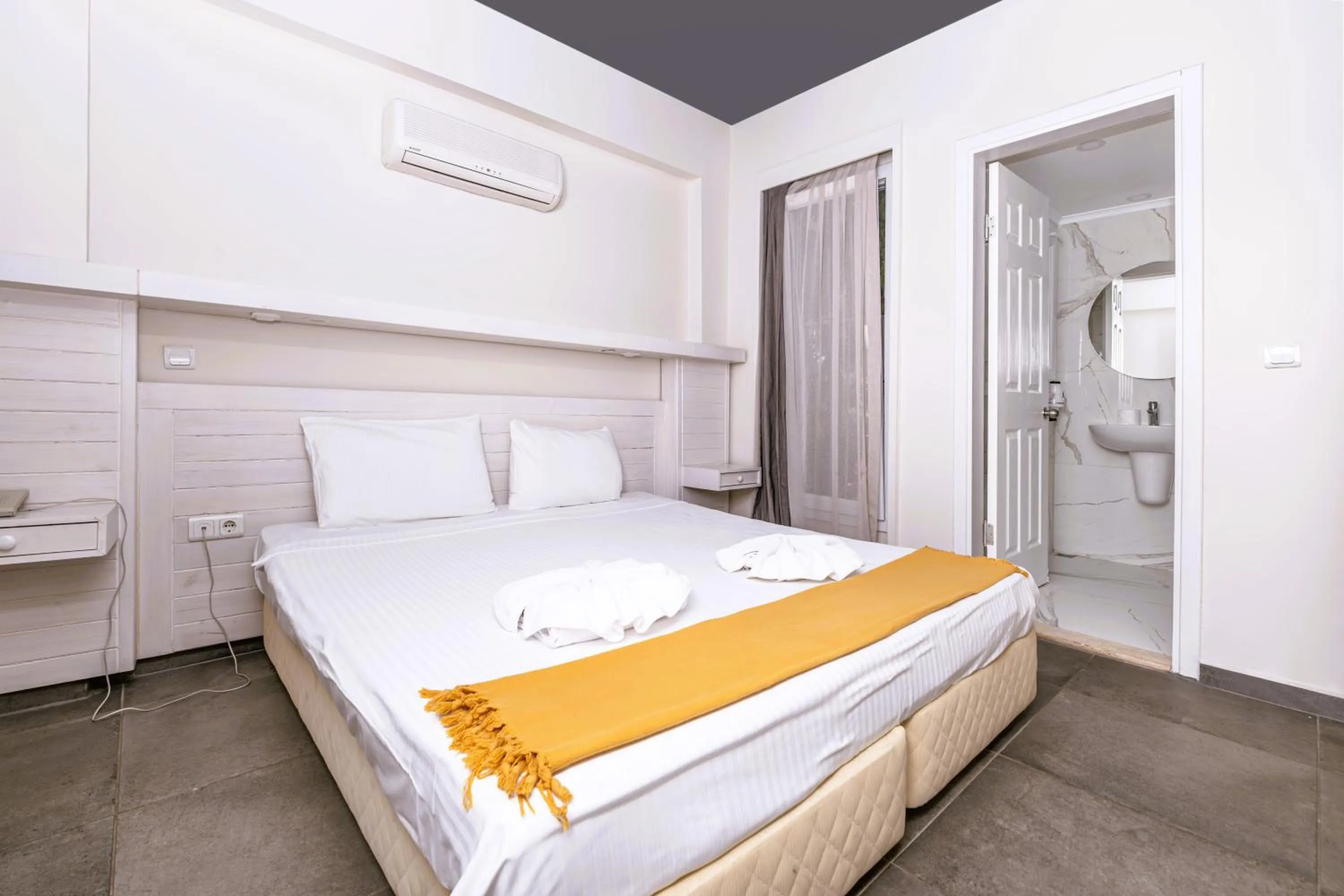 Bedroom, Bed in Muskebi Apart Otel