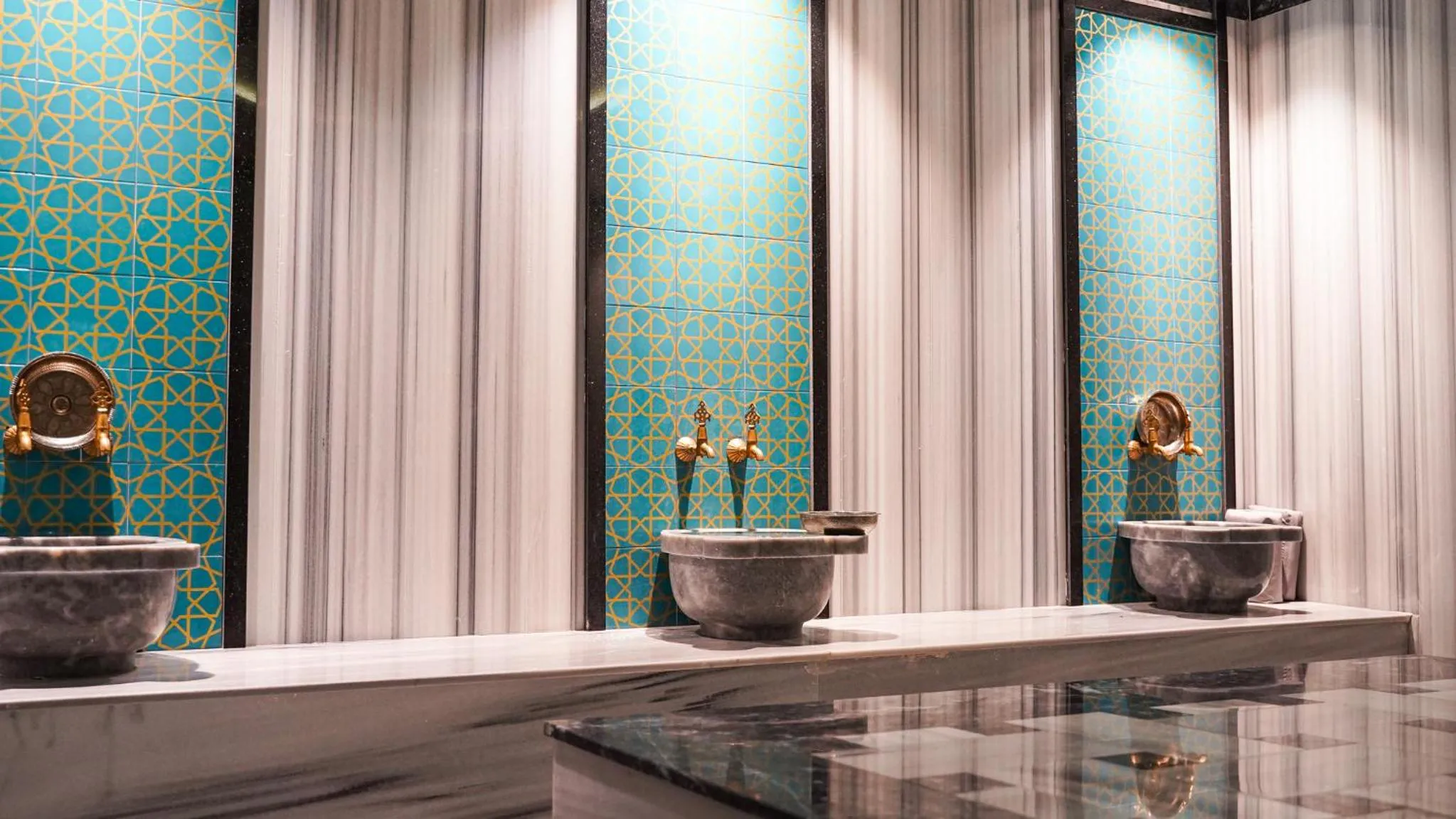 Public Bath in Cip Hotel & Spa - İstanbul Bakırköy City Center