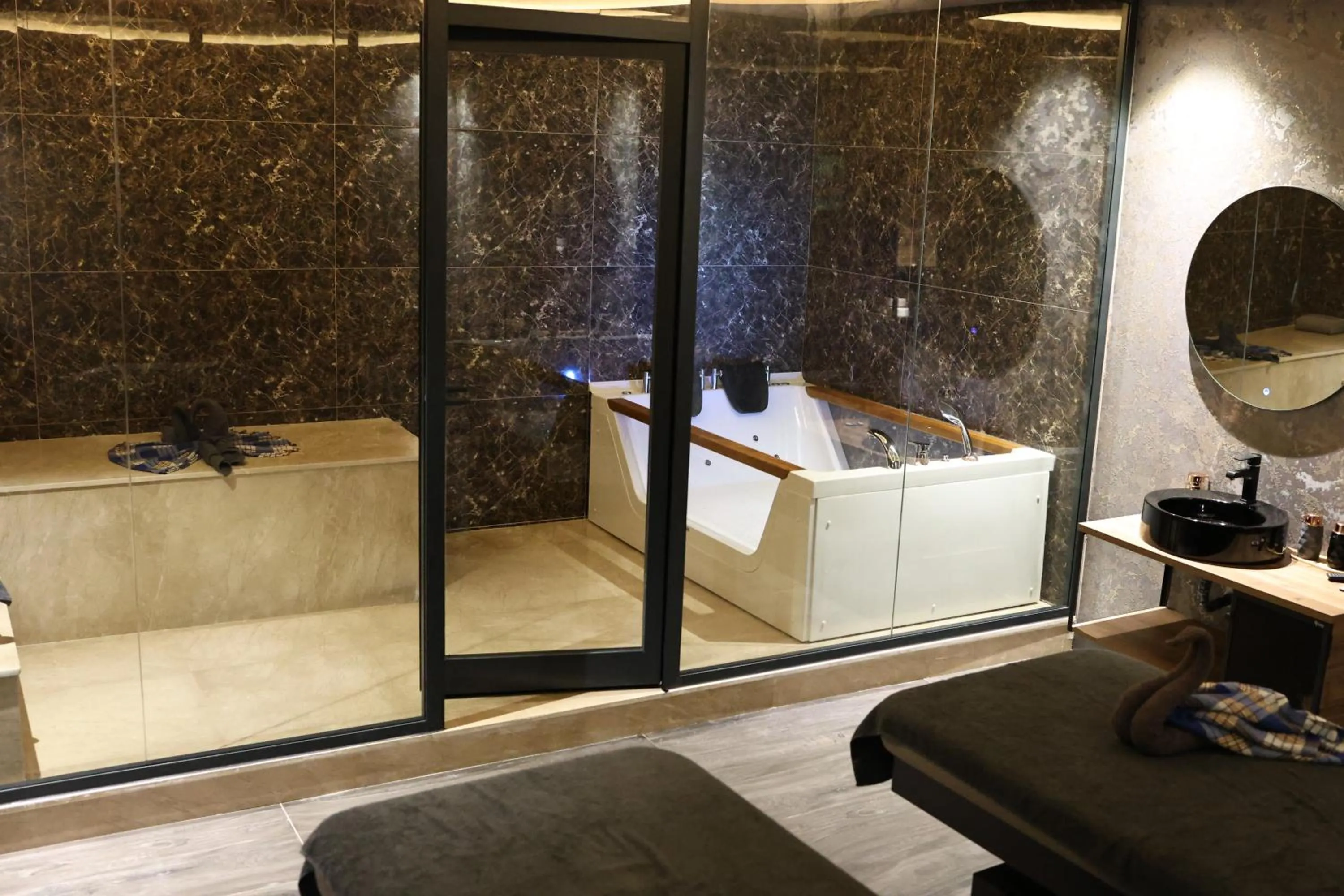 room service in Cip Hotel & Spa - İstanbul Bakırköy City Center