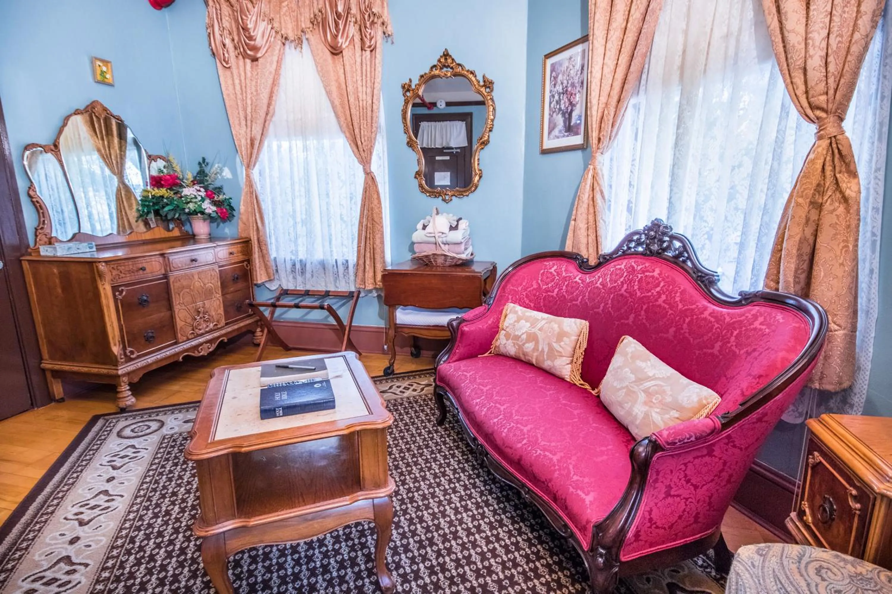 Seating area in The Edgewater Hotel