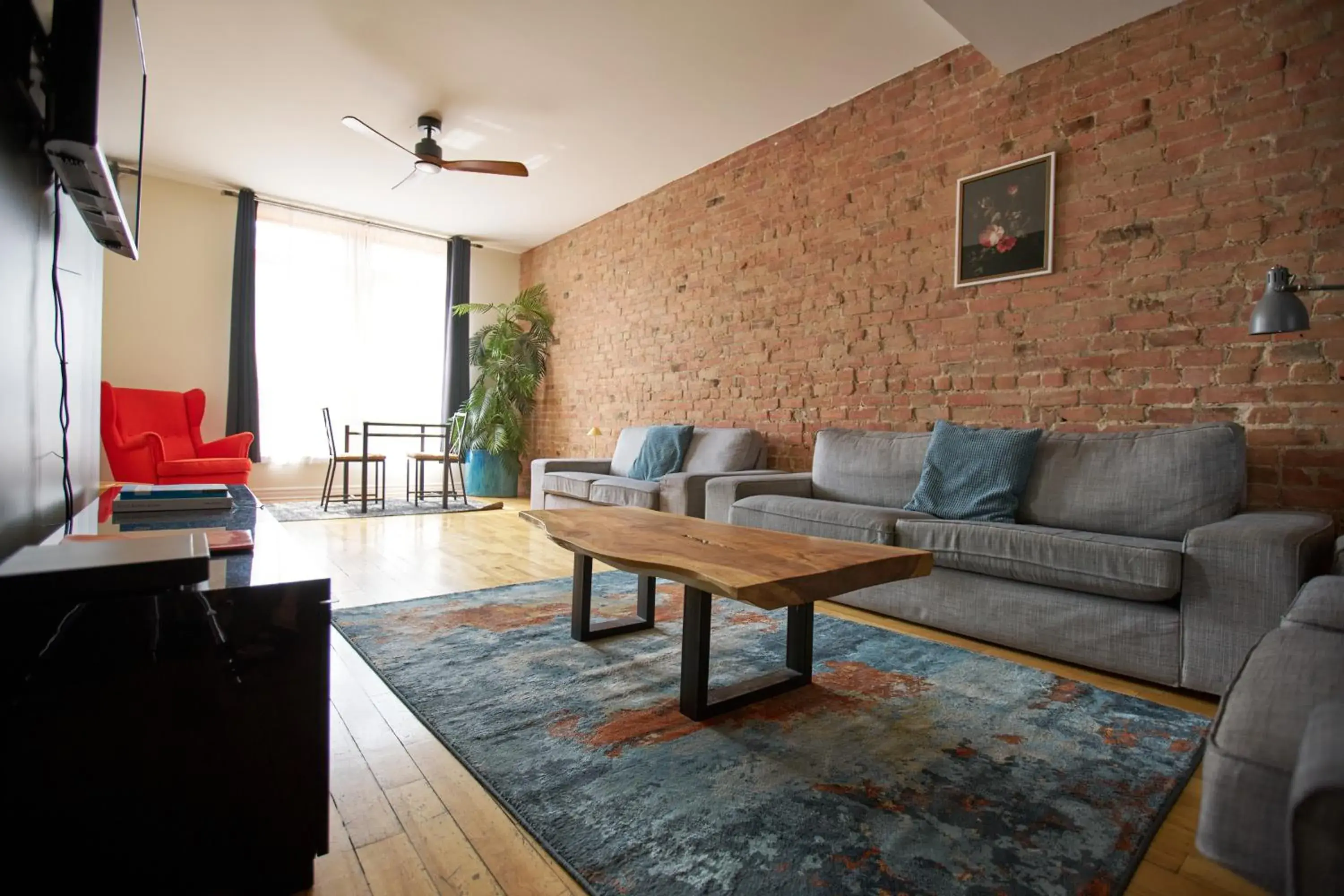 Le Metro Mont-Royal by HomeInMontreal Le Metro Mont-Royal by HomeInMontreal