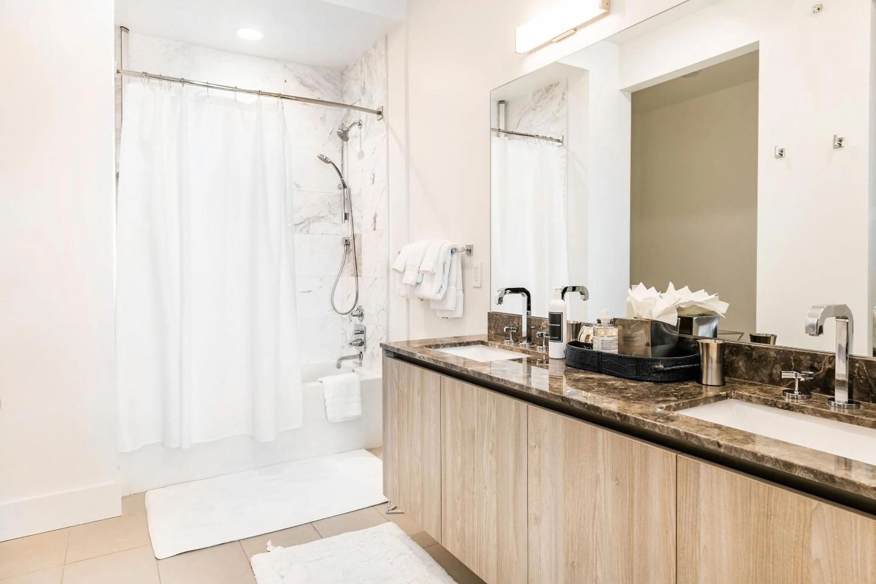 Shower, Kitchen/Kitchenette in Apex at Park City