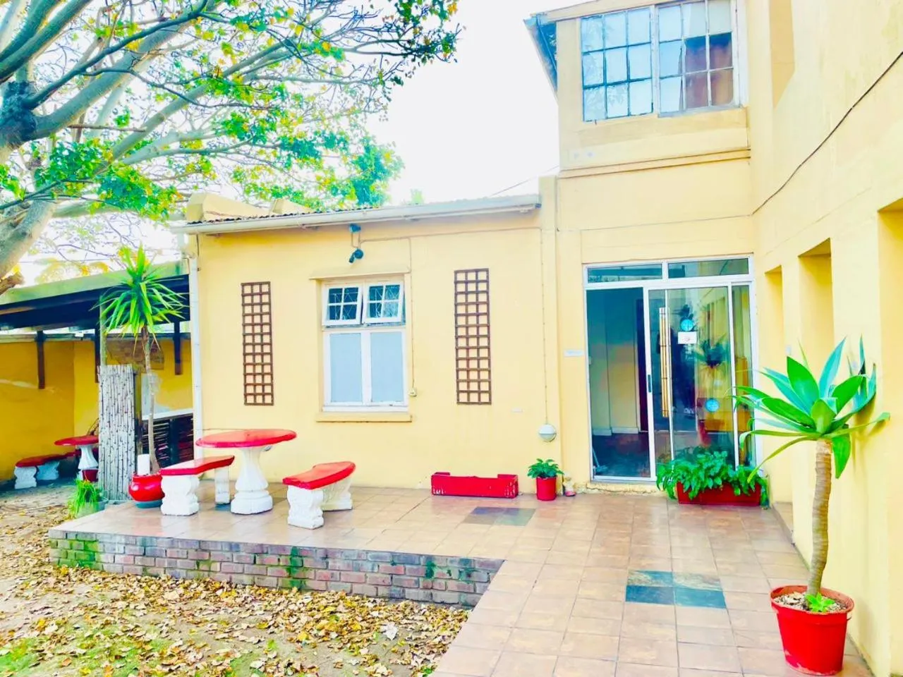 Property building in Jikeleza Lodge