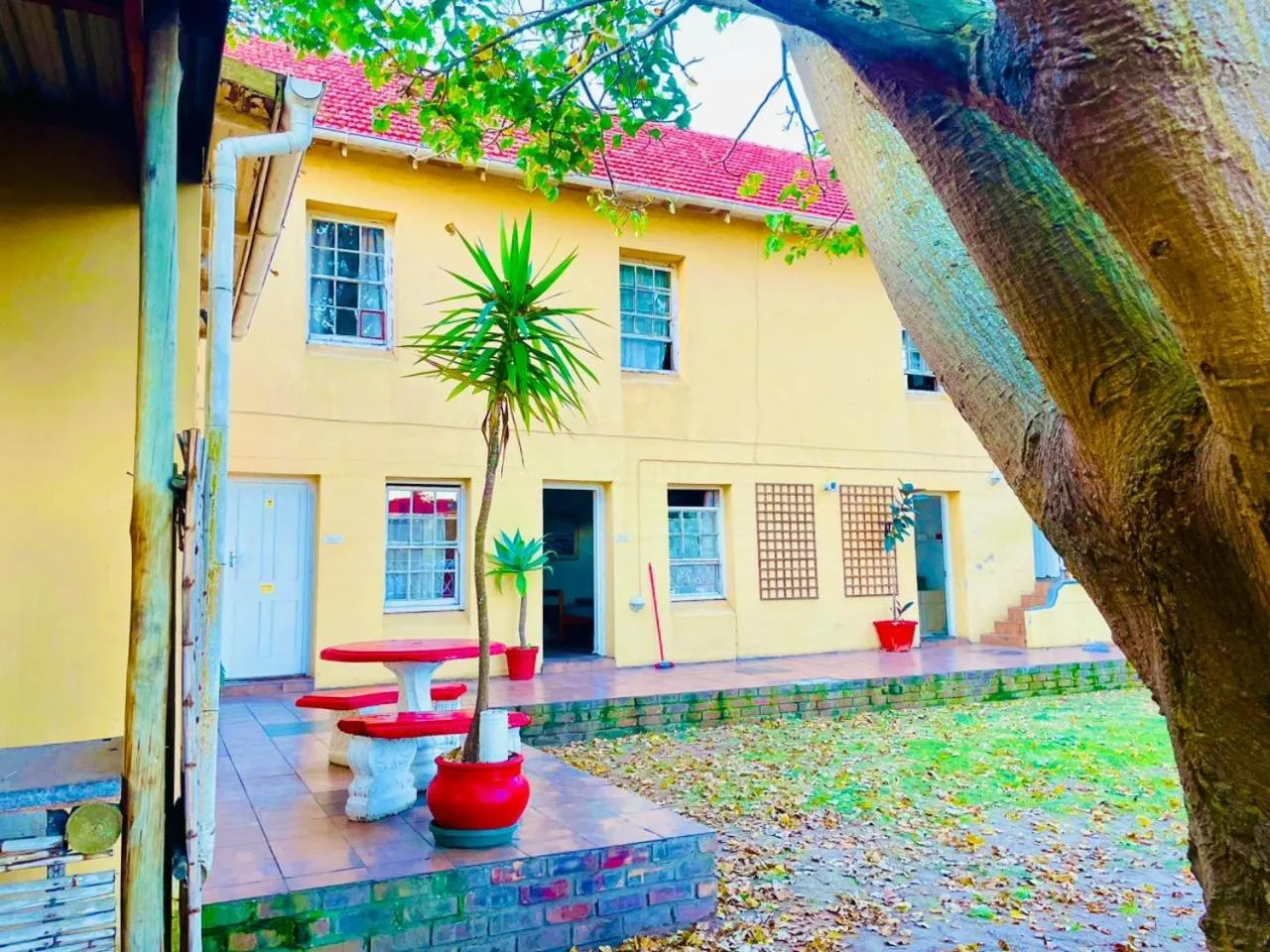 Property building in Jikeleza Lodge