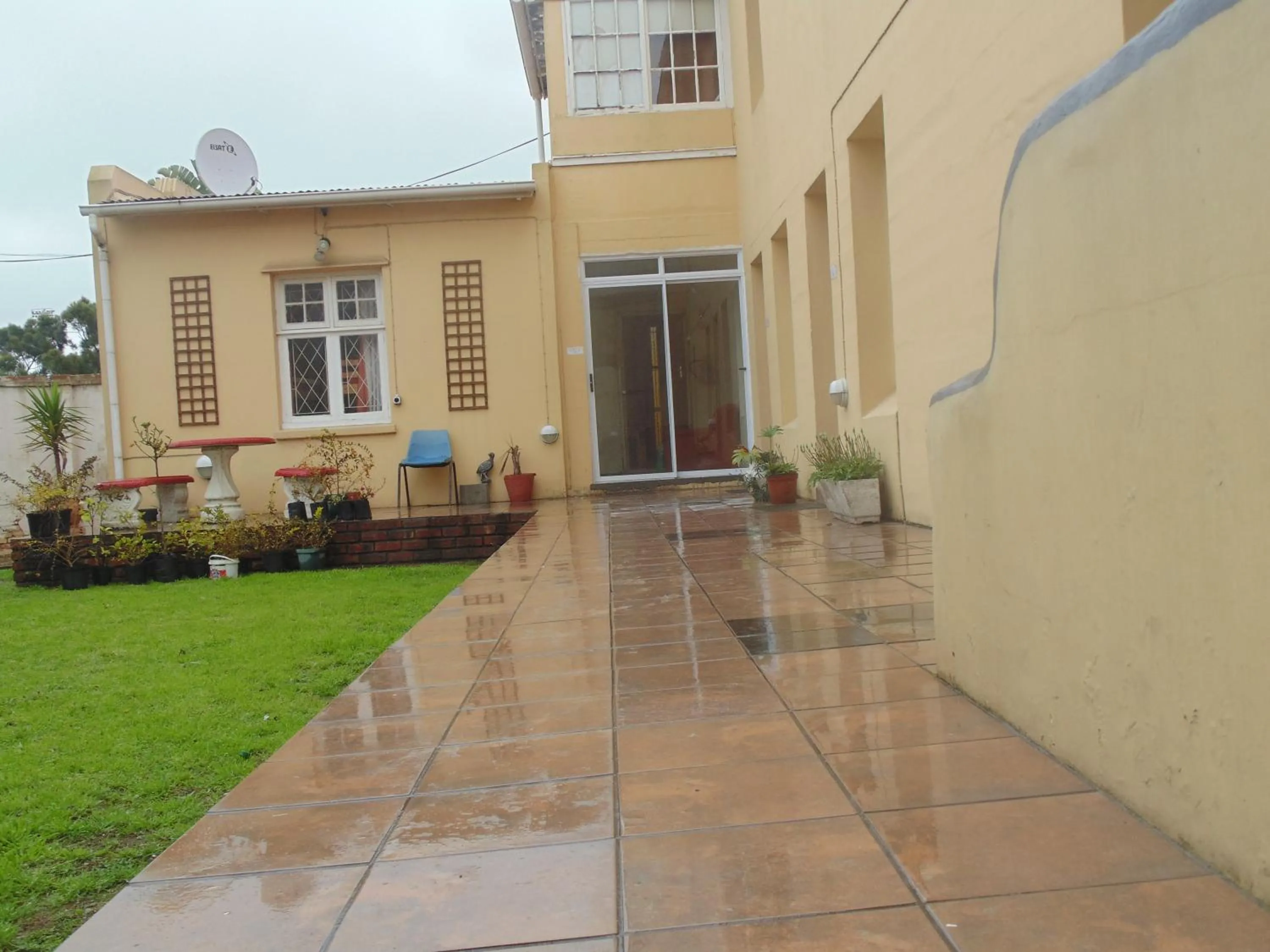 Garden view in Jikeleza Lodge