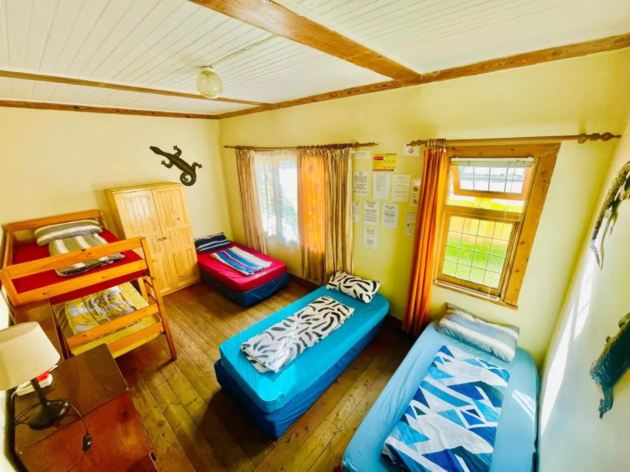 Photo of the whole room, Bed in Jikeleza Lodge