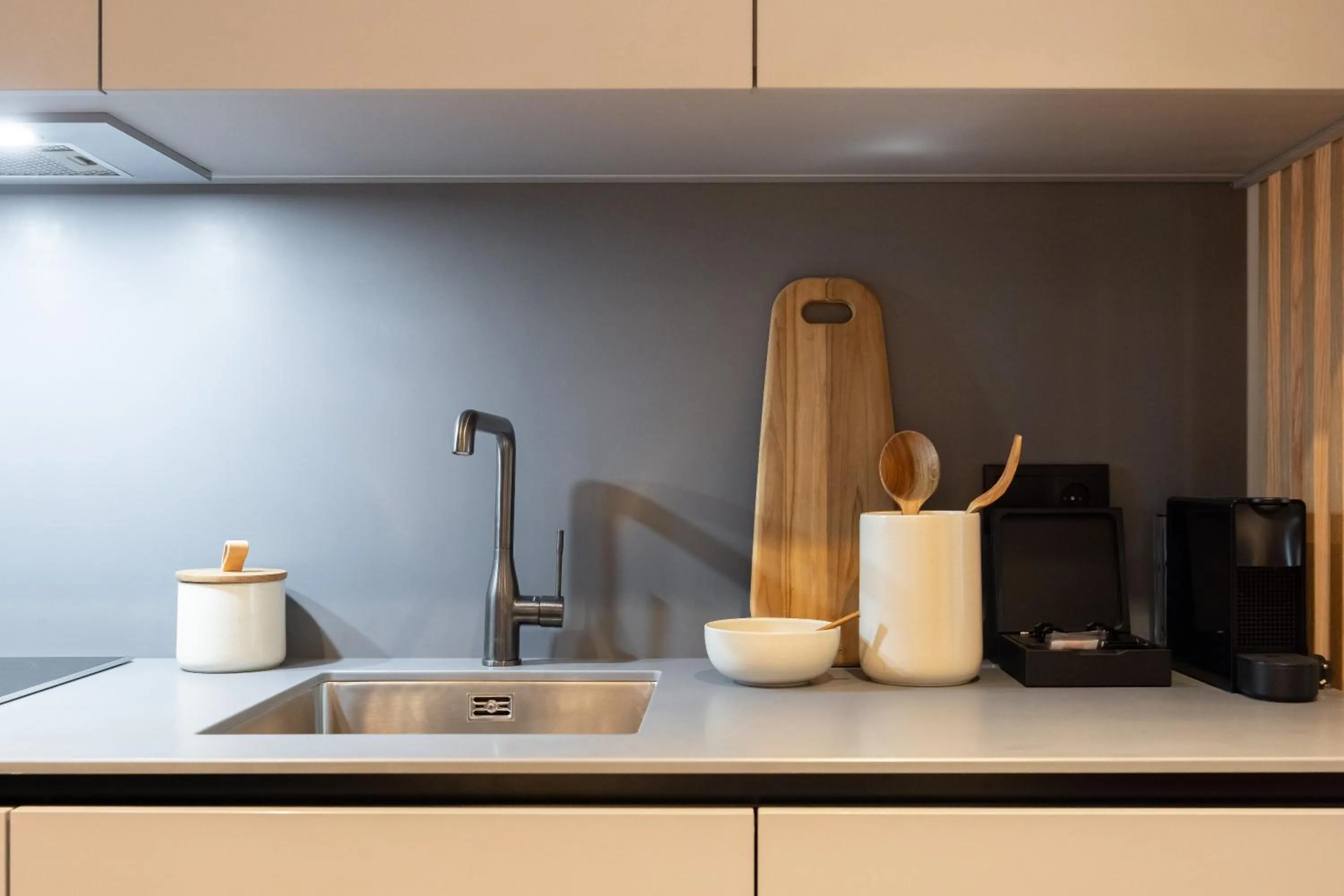 Kitchen or kitchenette in Nôma Living Icon Apartments