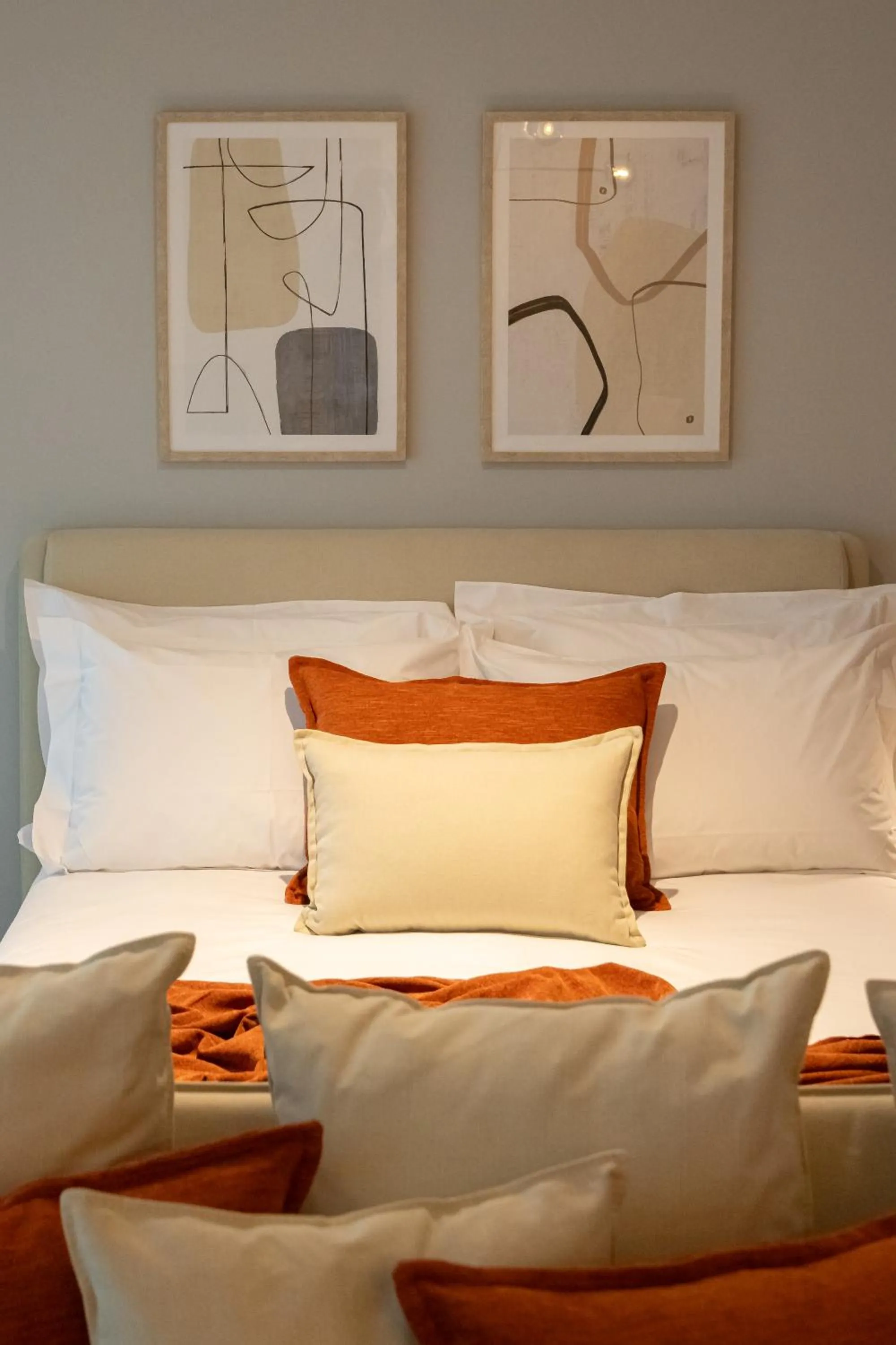 Bedroom, Bed in Nôma Living Icon Apartments