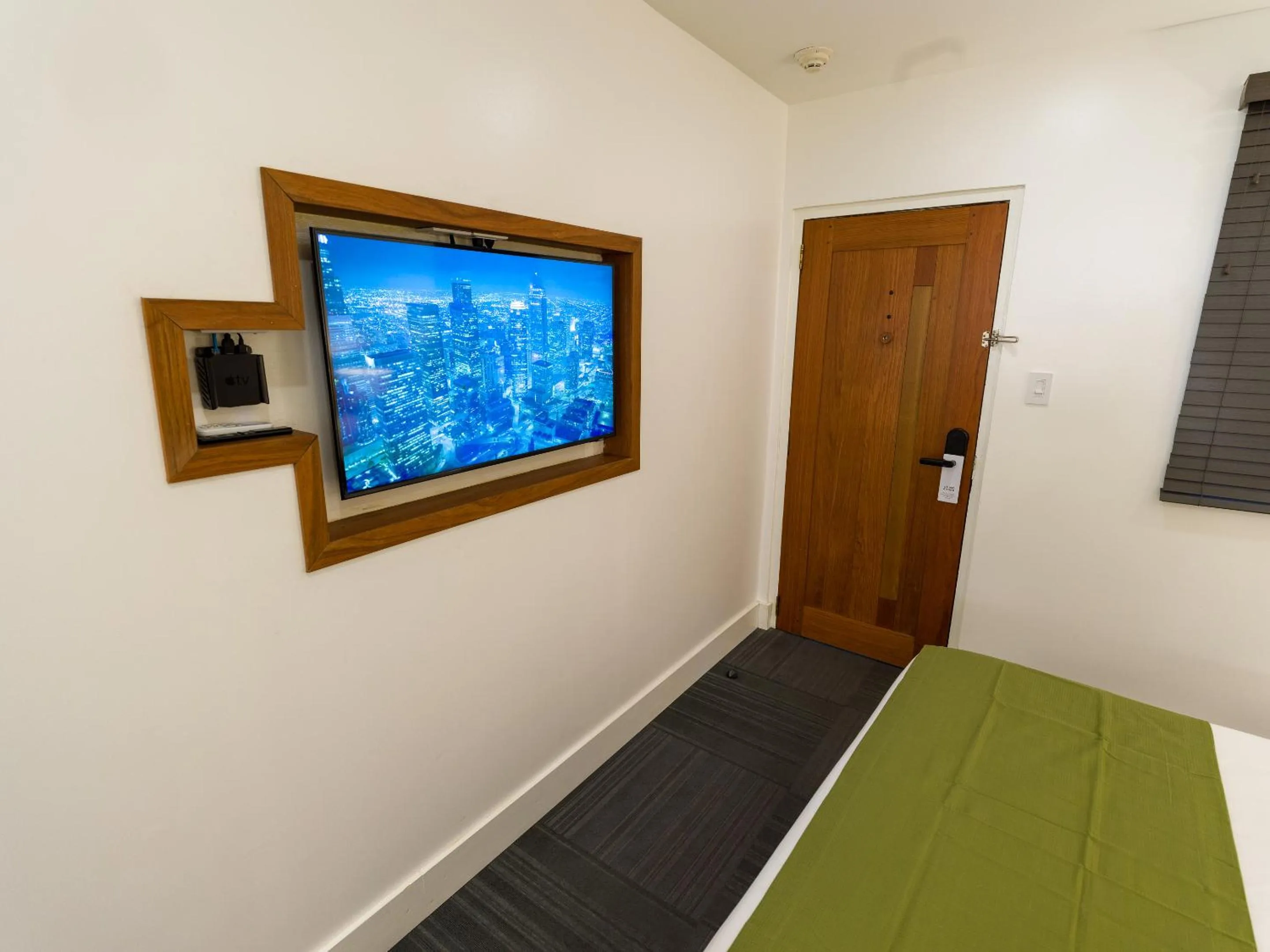 TV and multimedia, Bed in Grand Coastal Hotel