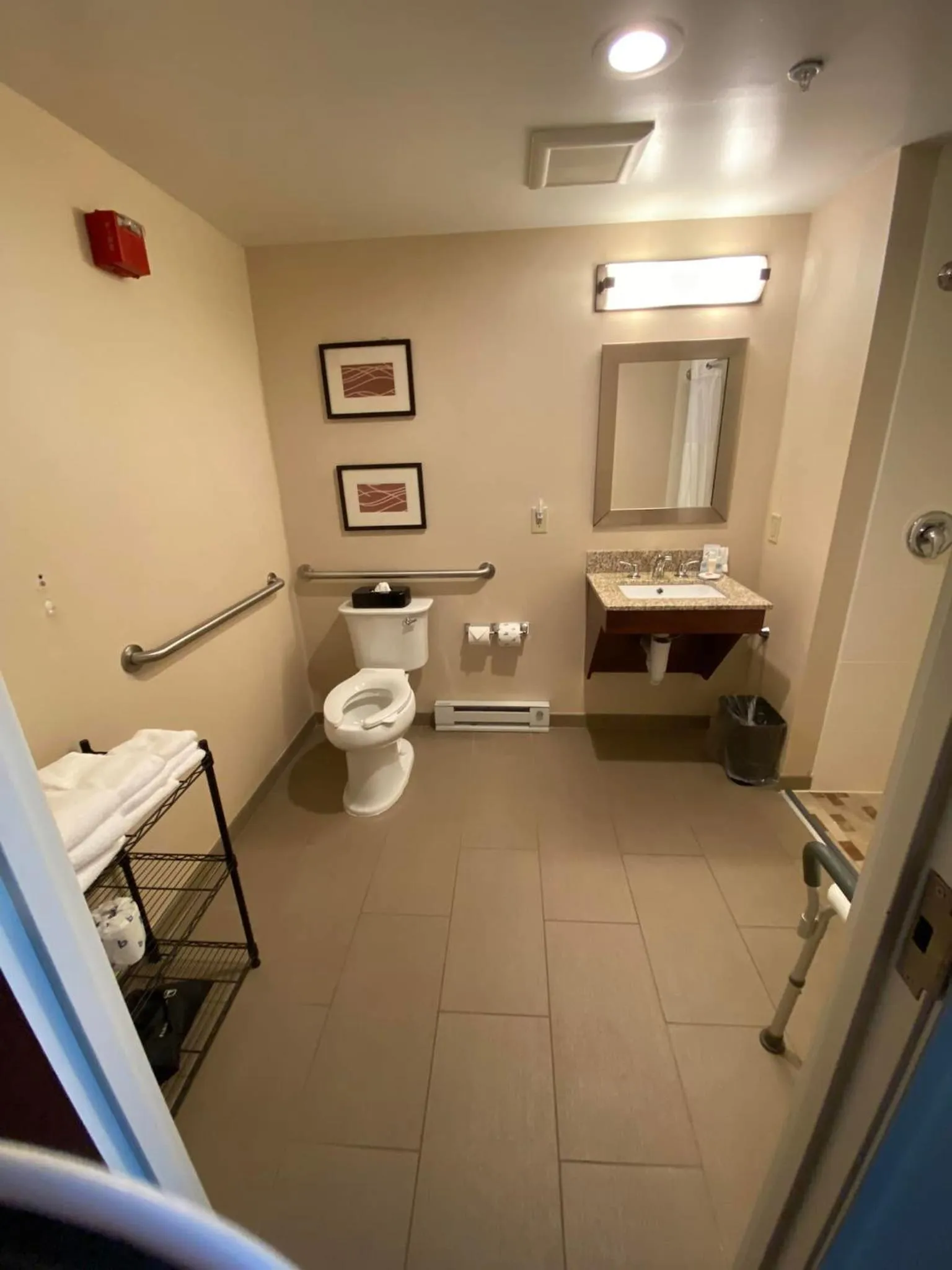 Shower in Comfort Inn & Suites Brattleboro I-91