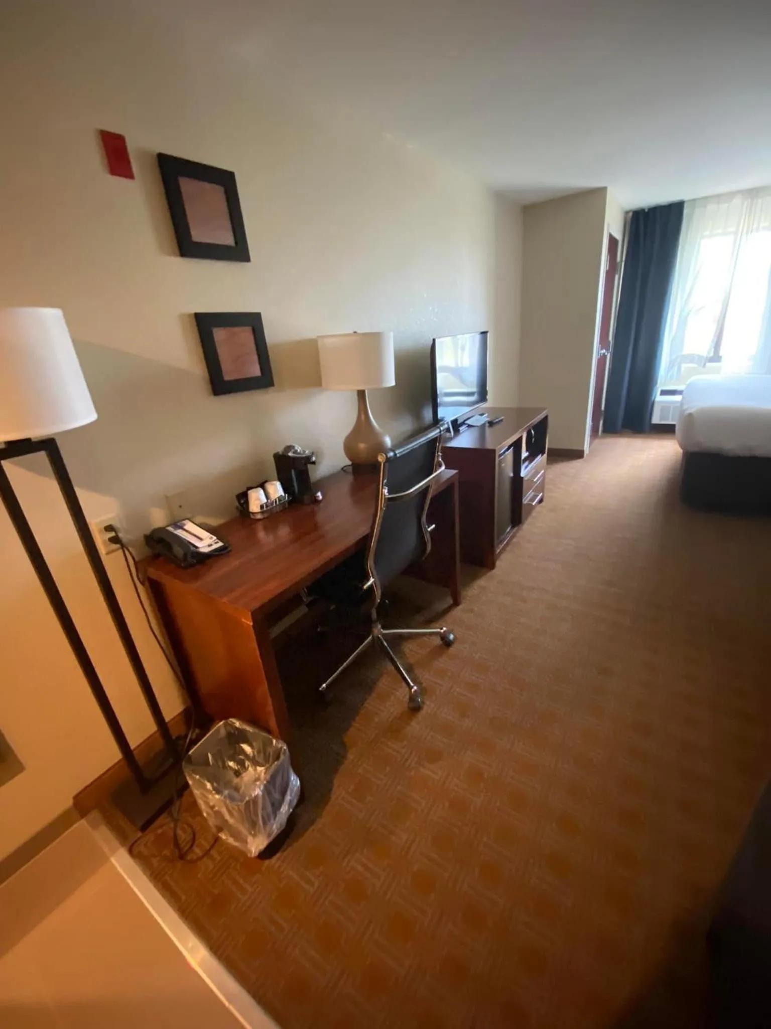 TV and multimedia in Comfort Inn & Suites Brattleboro I-91