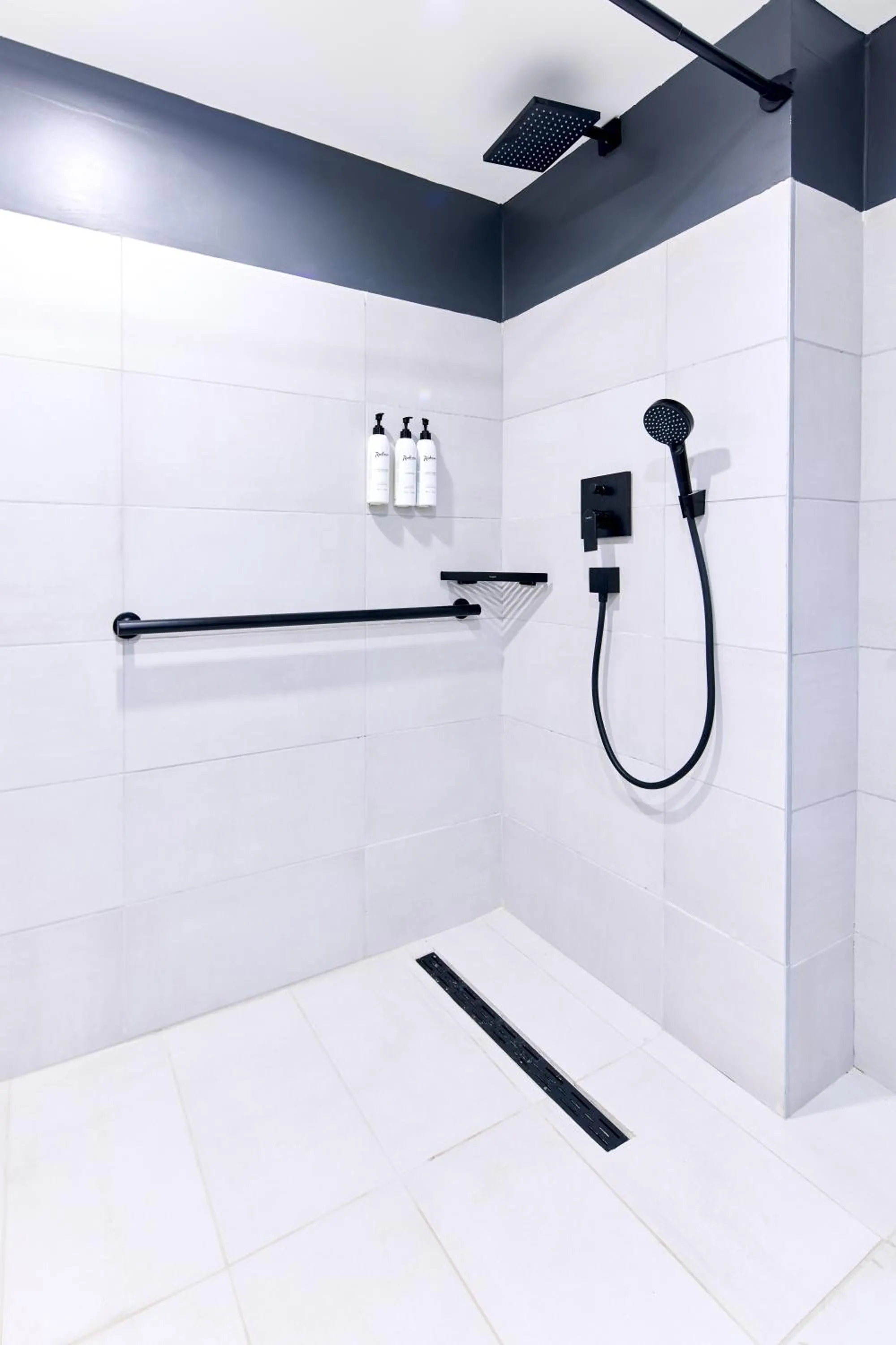 Shower in Radisson Hotel Paramaribo