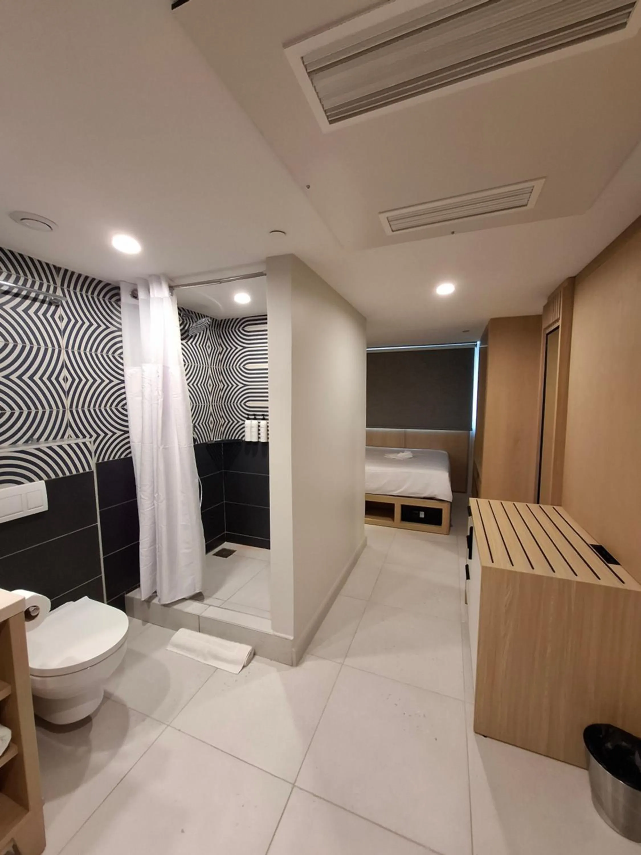 Shower in Radisson Hotel Paramaribo