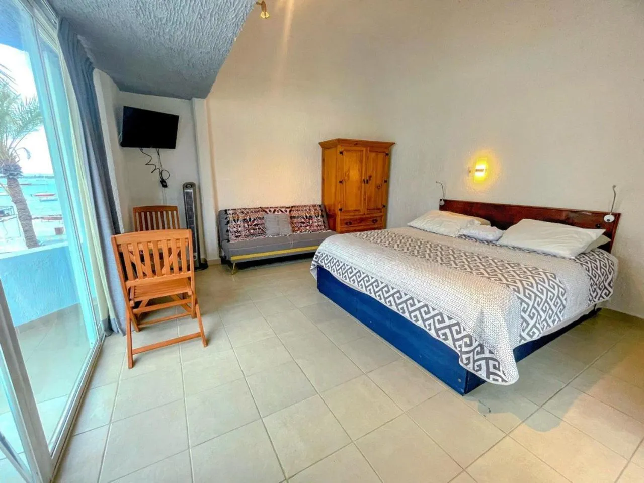 Decorative detail, Bed in Hotel Allende