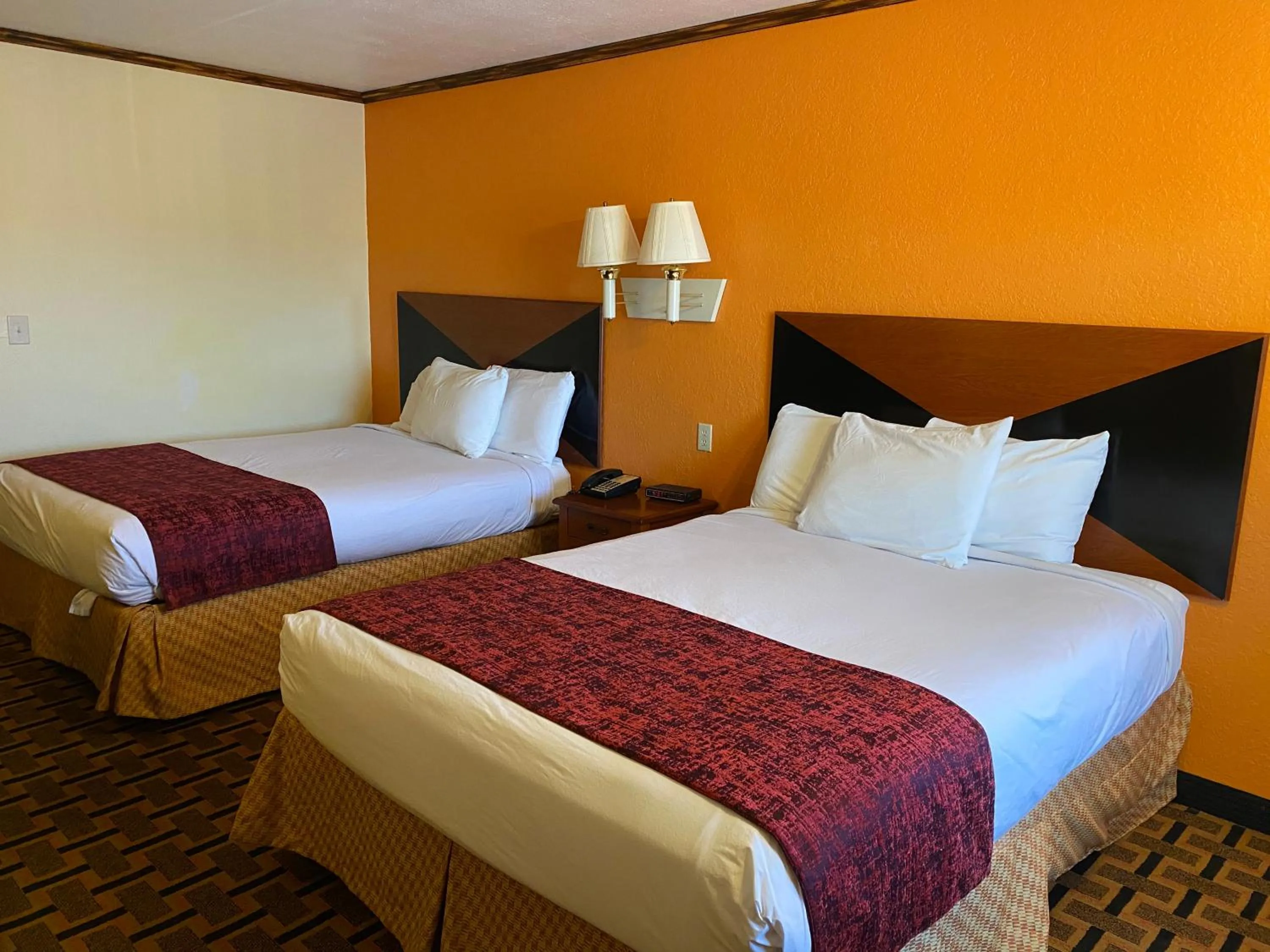 Bedroom, Bed in Green bird Inn