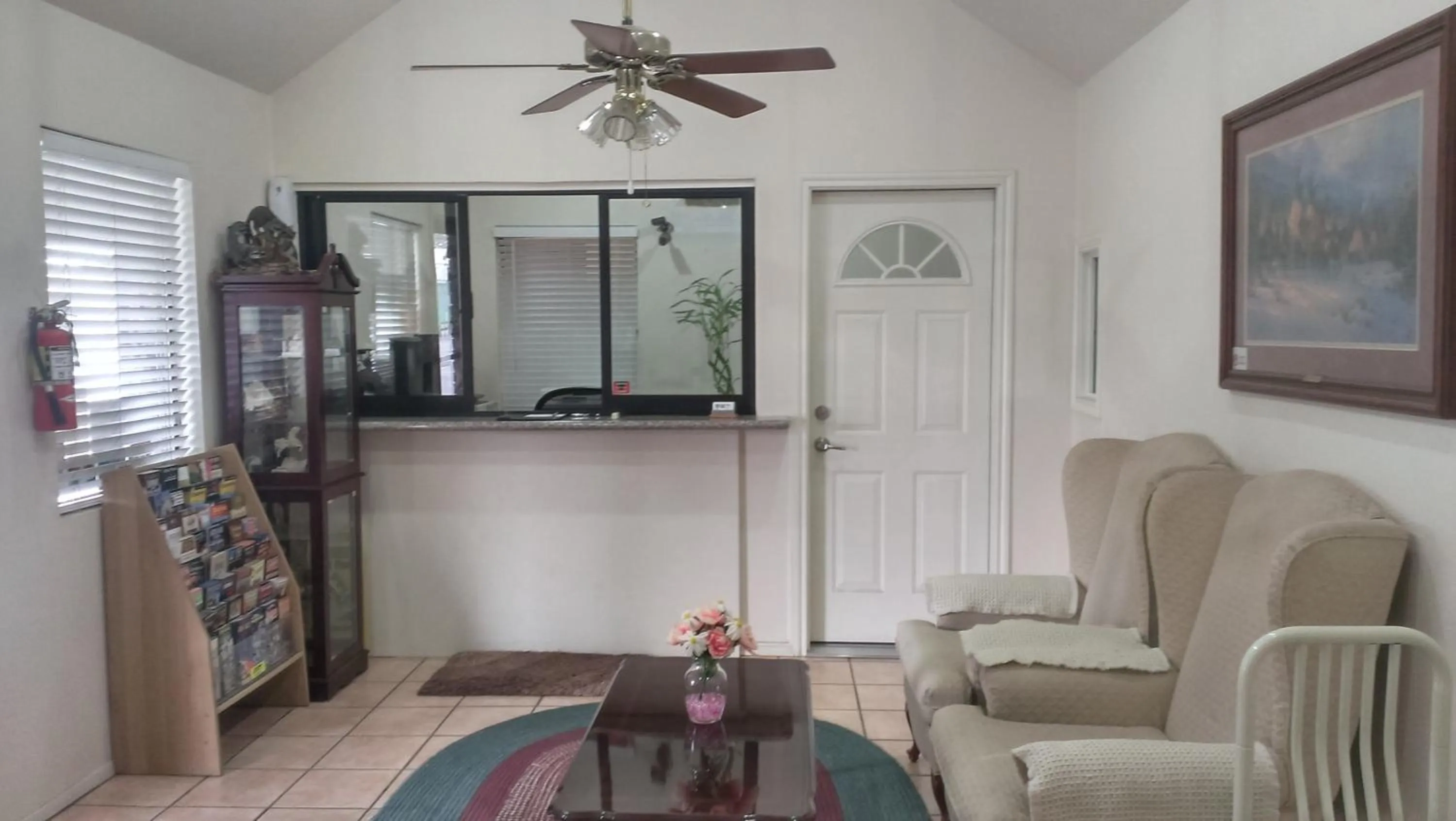 Lobby or reception in Green bird Inn