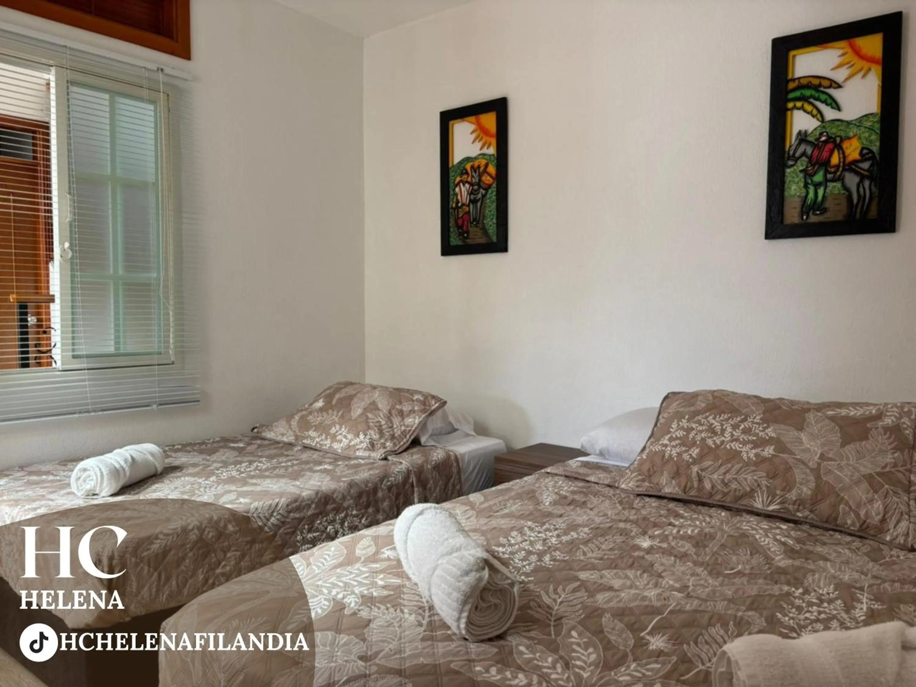 Photo of the whole room, Bed in HC Helena