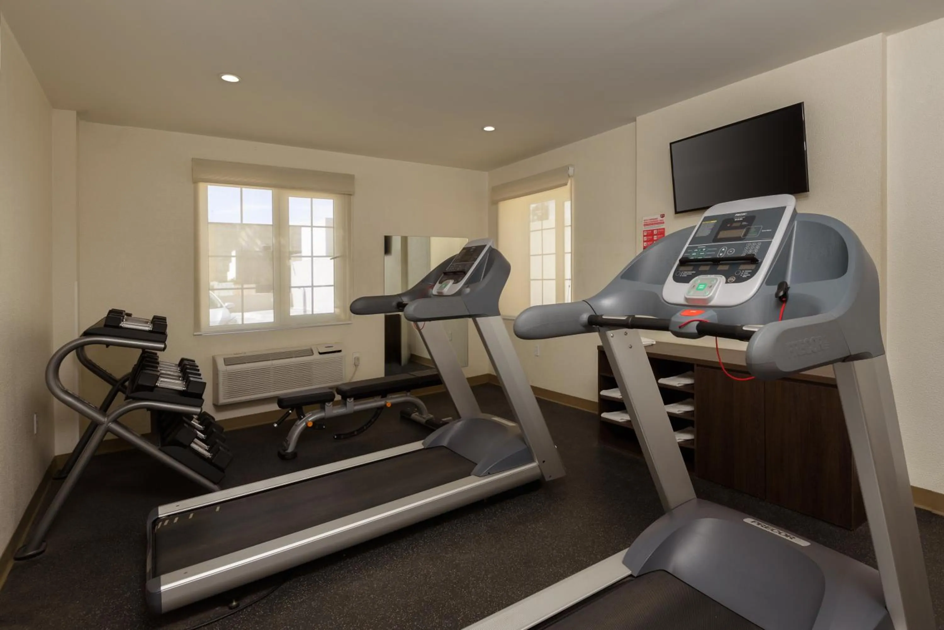 Fitness centre/facilities in Extended Suites Ciudad del Carmen Aeropuerto