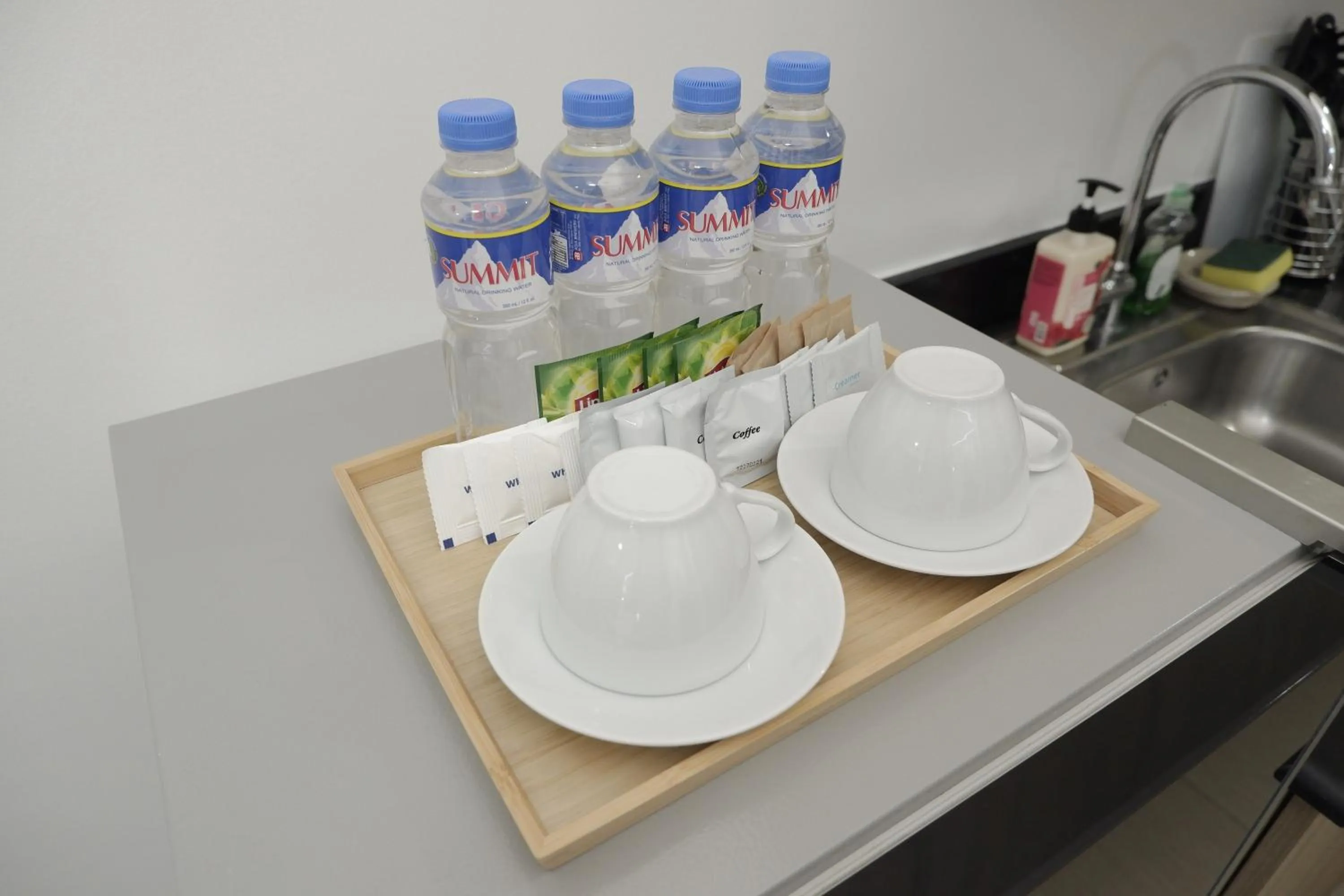 Coffee/tea facilities in Shore Residences MOA Dynastel Staycation