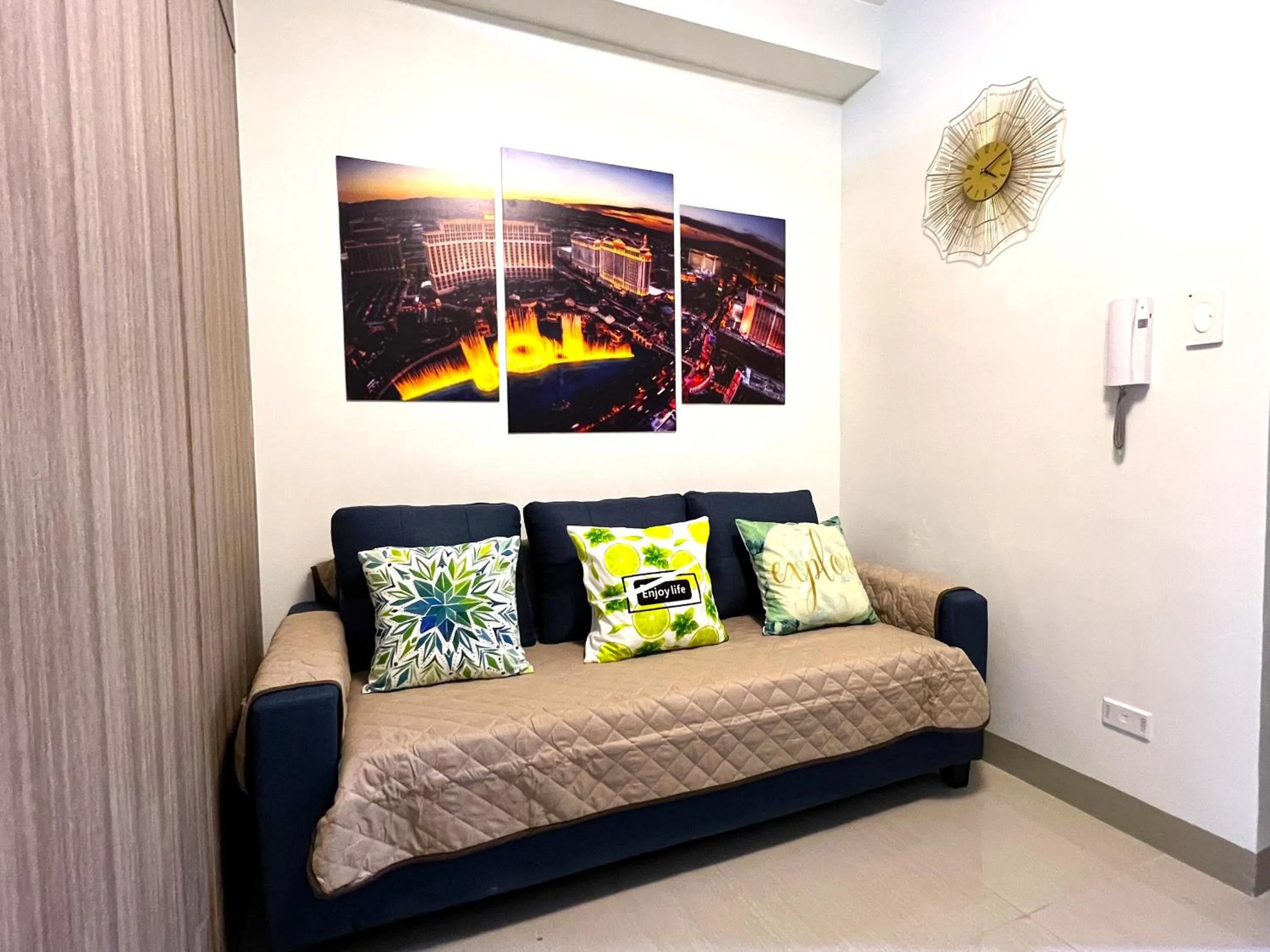 Living room in Shore Residences MOA Dynastel Staycation