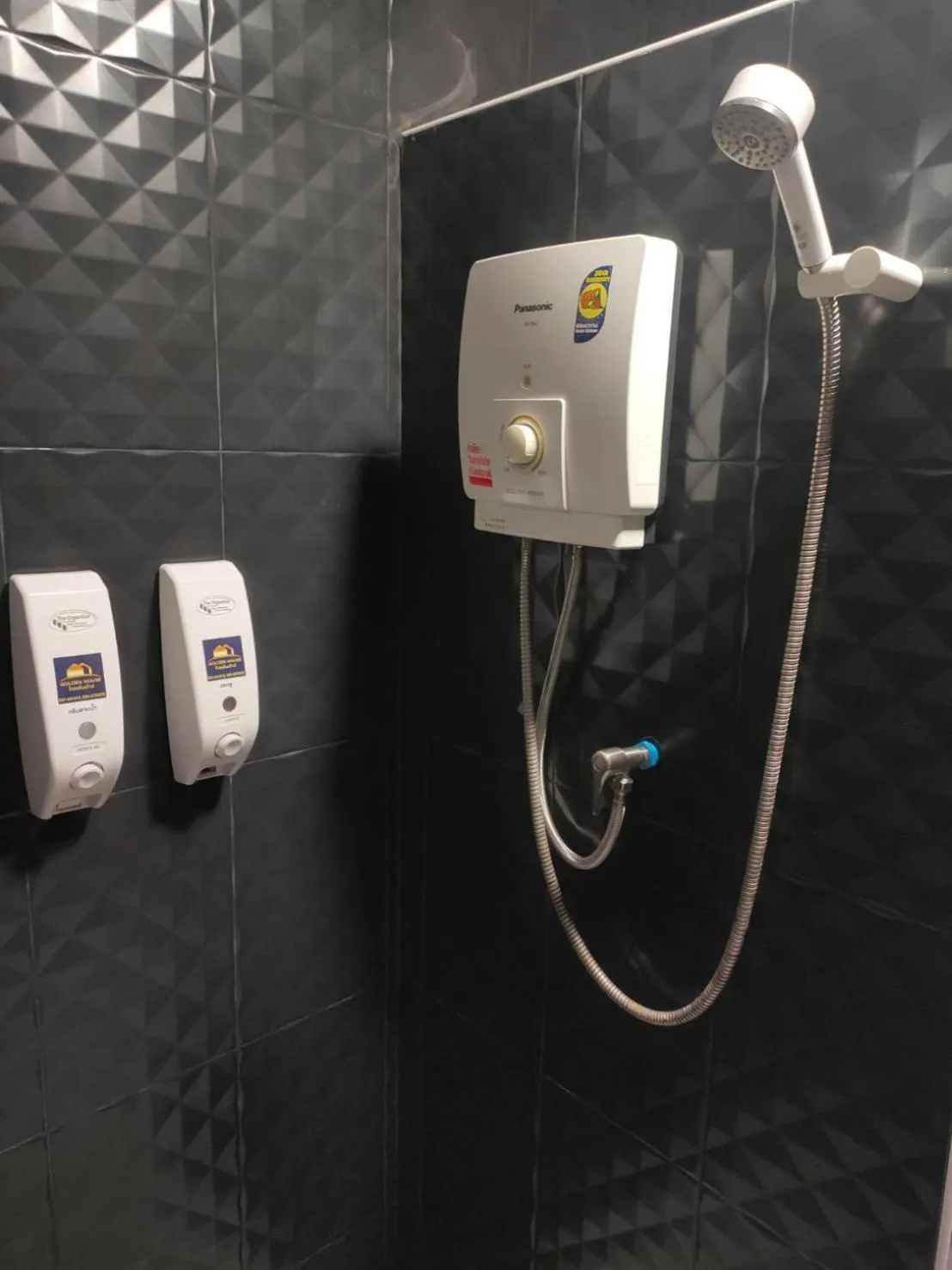 Bathroom in Golden House Hotel Sakaeo