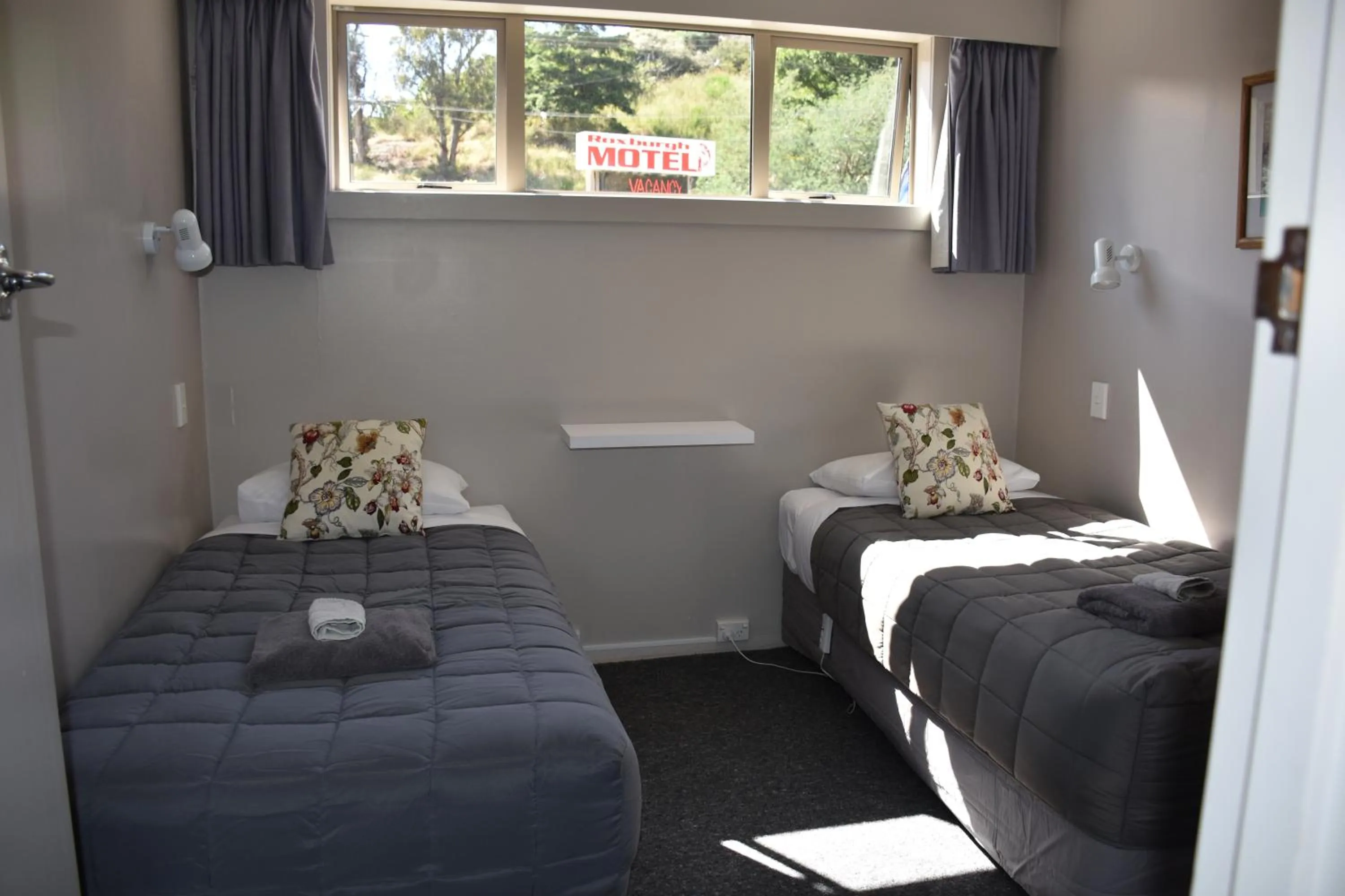 Bed in Roxburgh Motels