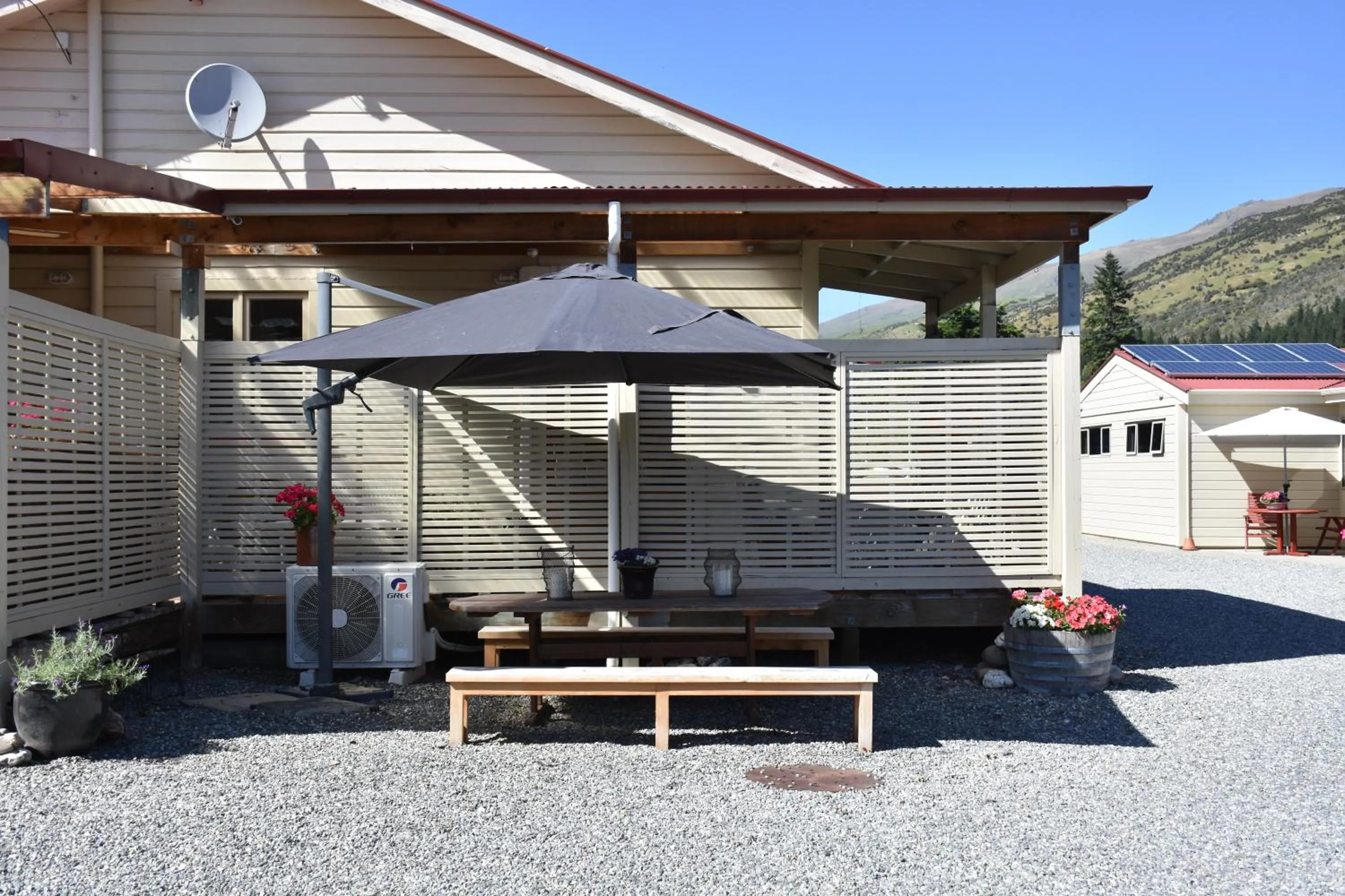 Garden in Roxburgh Motels