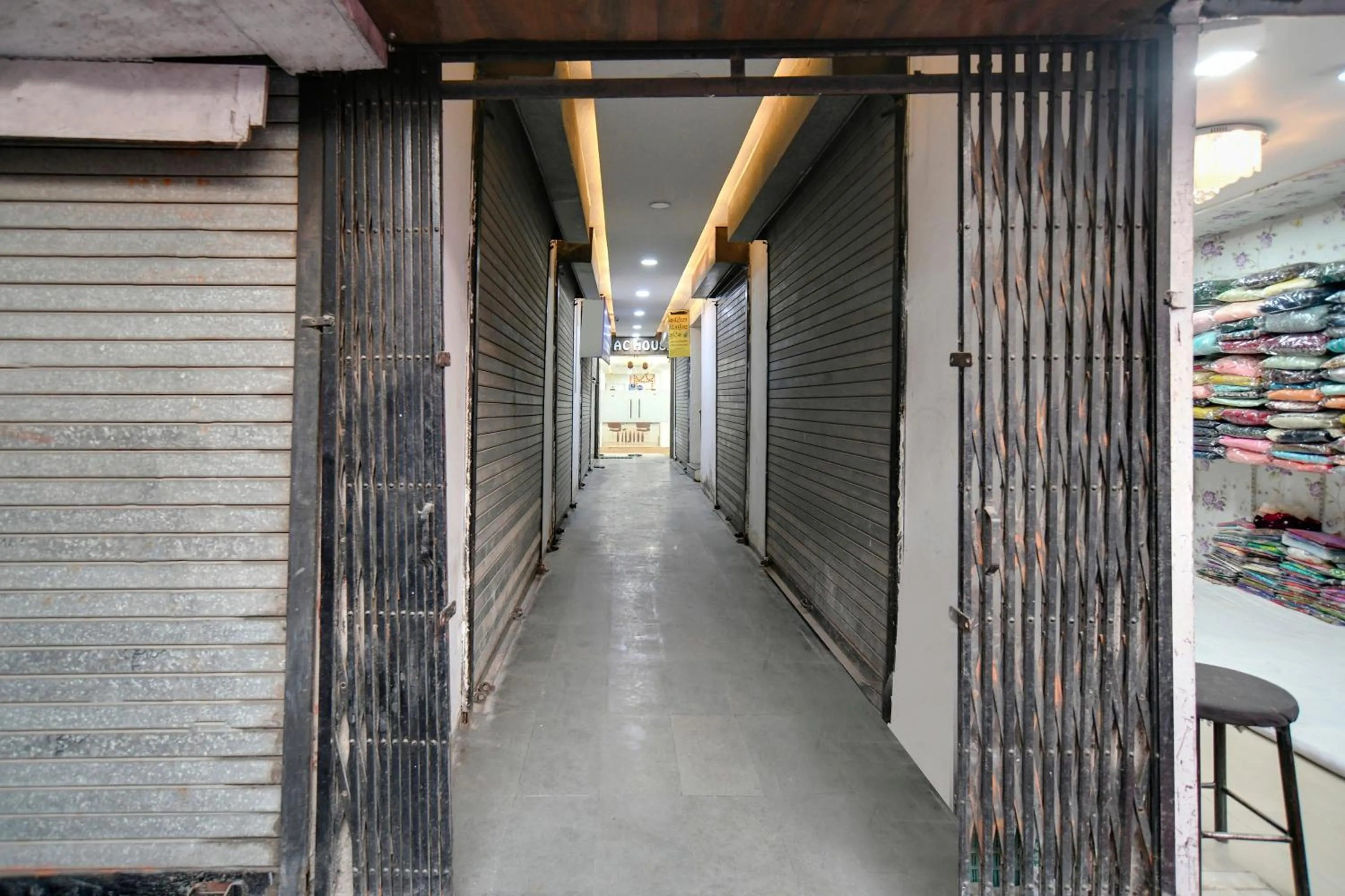 Facade/entrance in Hotel O Nitya