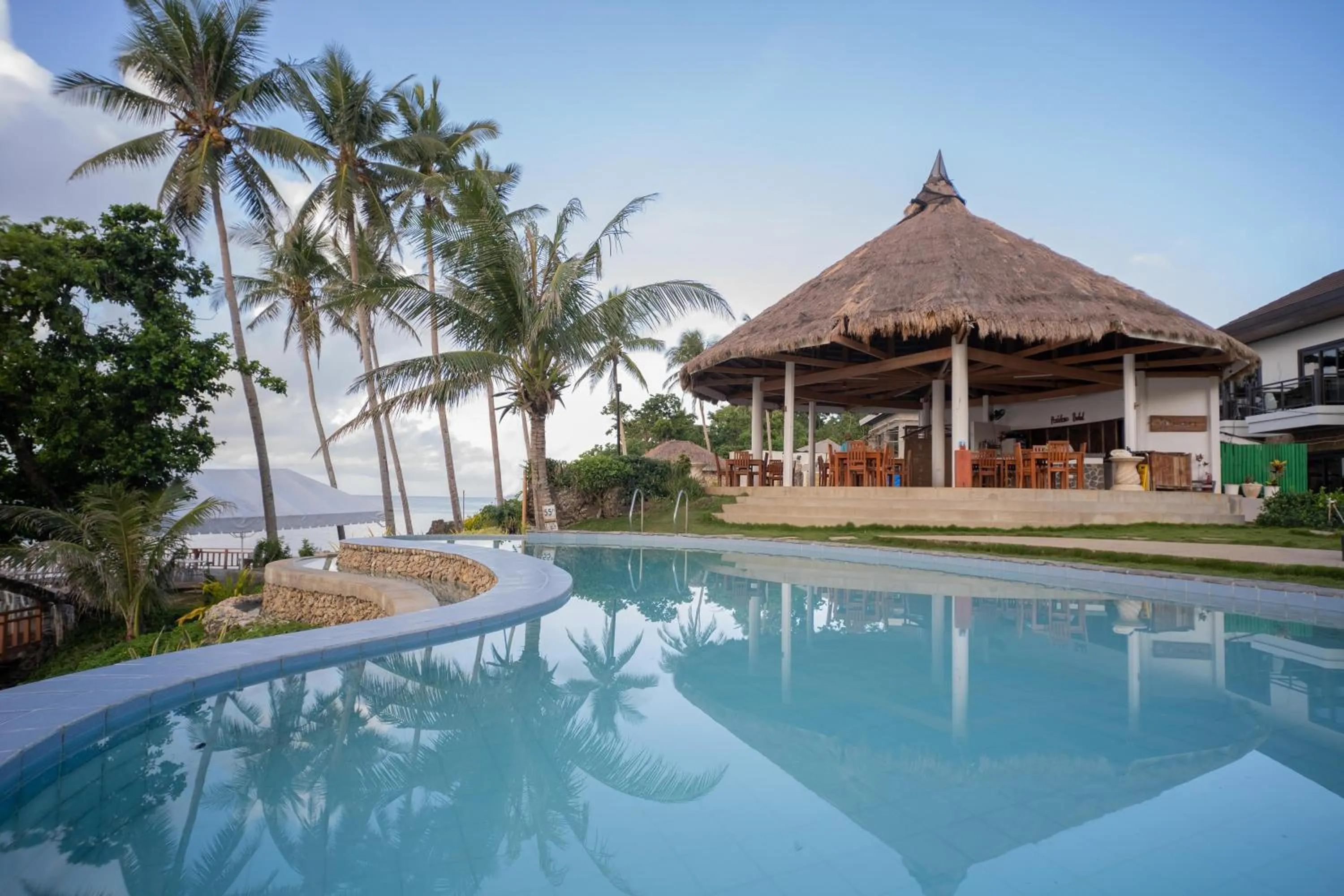 Swimming pool in Parklane Bohol Resort and Spa