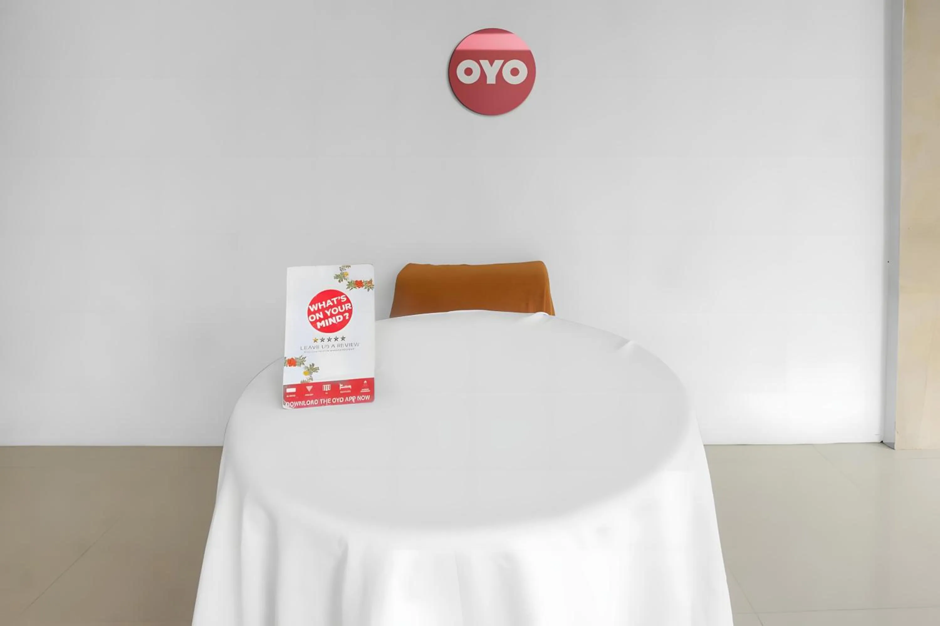 Lobby or reception, Bed in OYO 93440 Warde Hotel Near Sae Restaurant