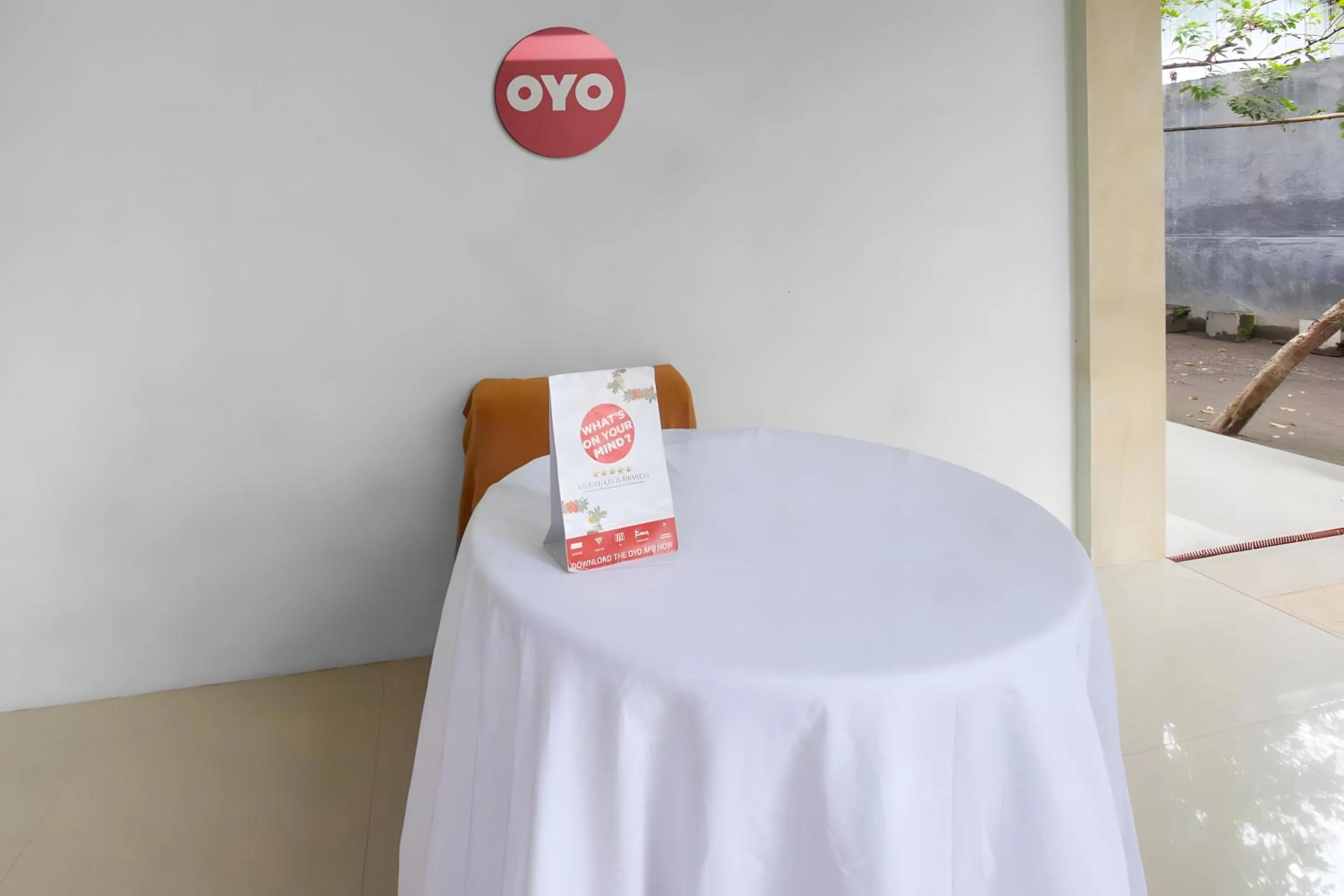 Lobby or reception in OYO 93440 Warde Hotel Near Sae Restaurant