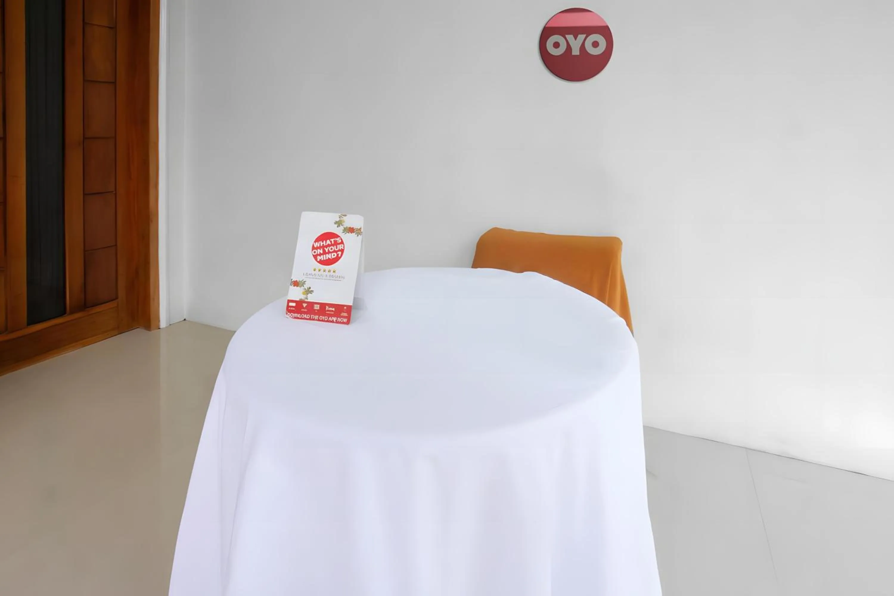 Lobby or reception in OYO 93440 Warde Hotel Near Sae Restaurant