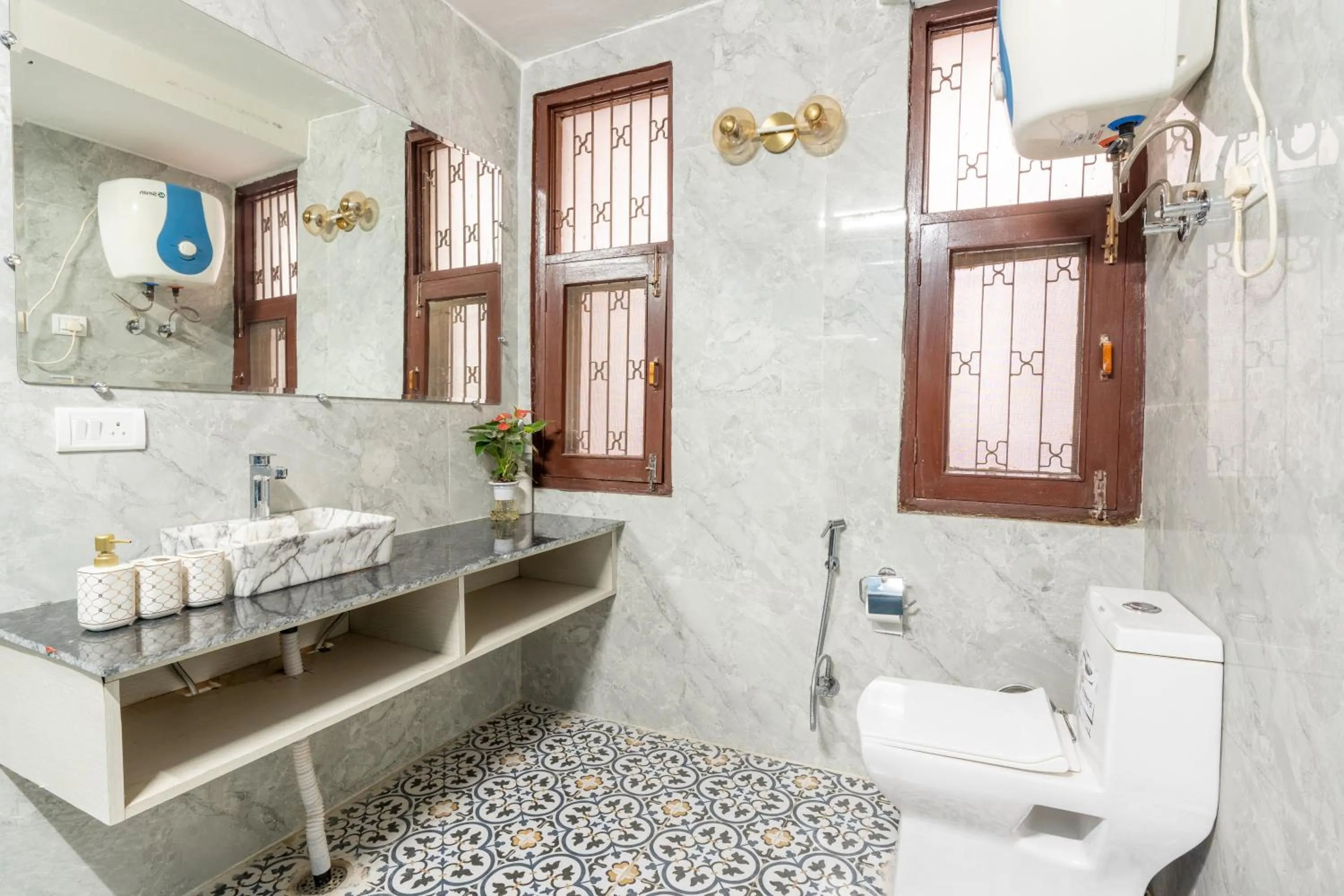 Shower in Homlee-Excellency Large 4BHK-South Delhi- NFC