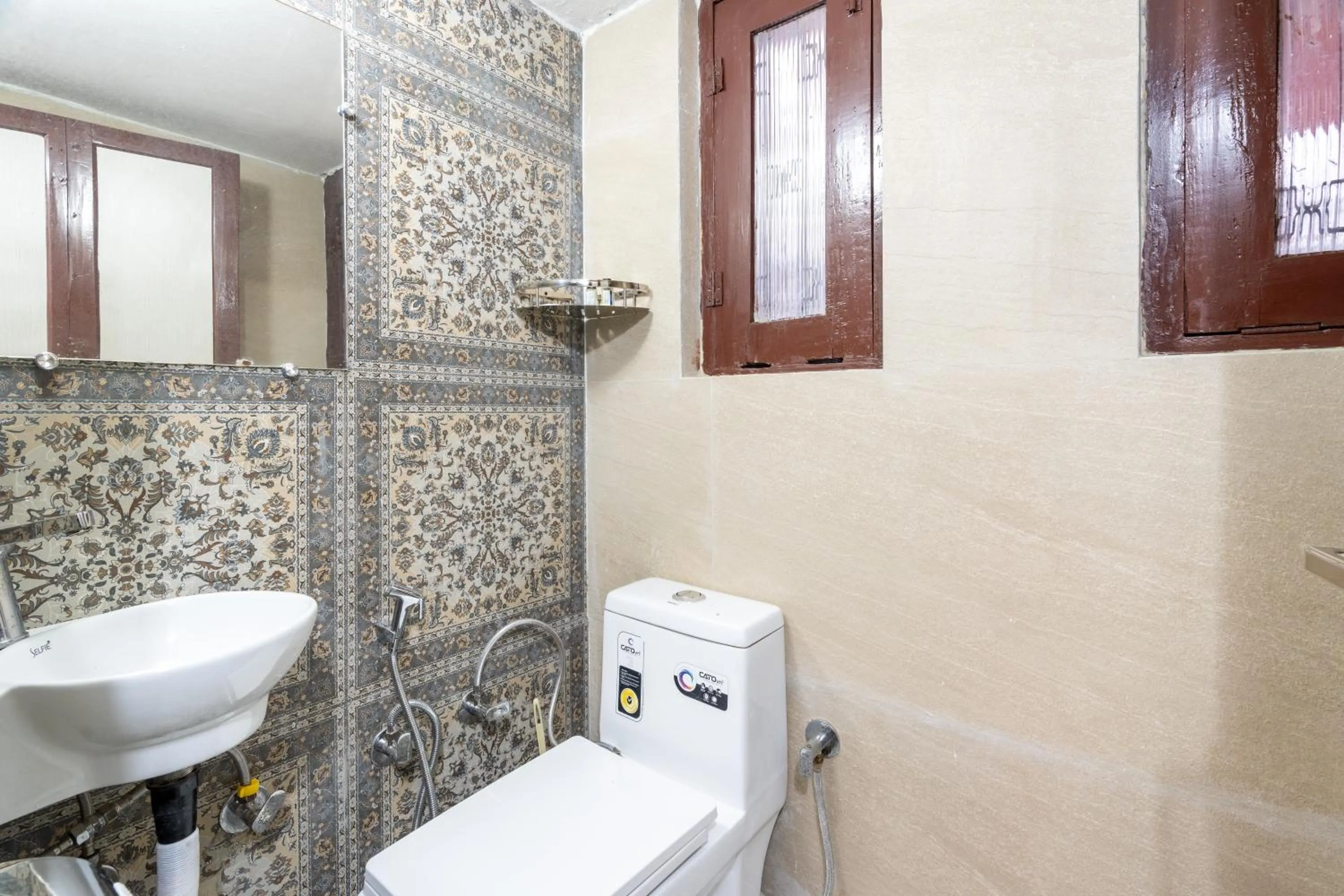 Toilet in Homlee-Excellency Large 4BHK-South Delhi- NFC
