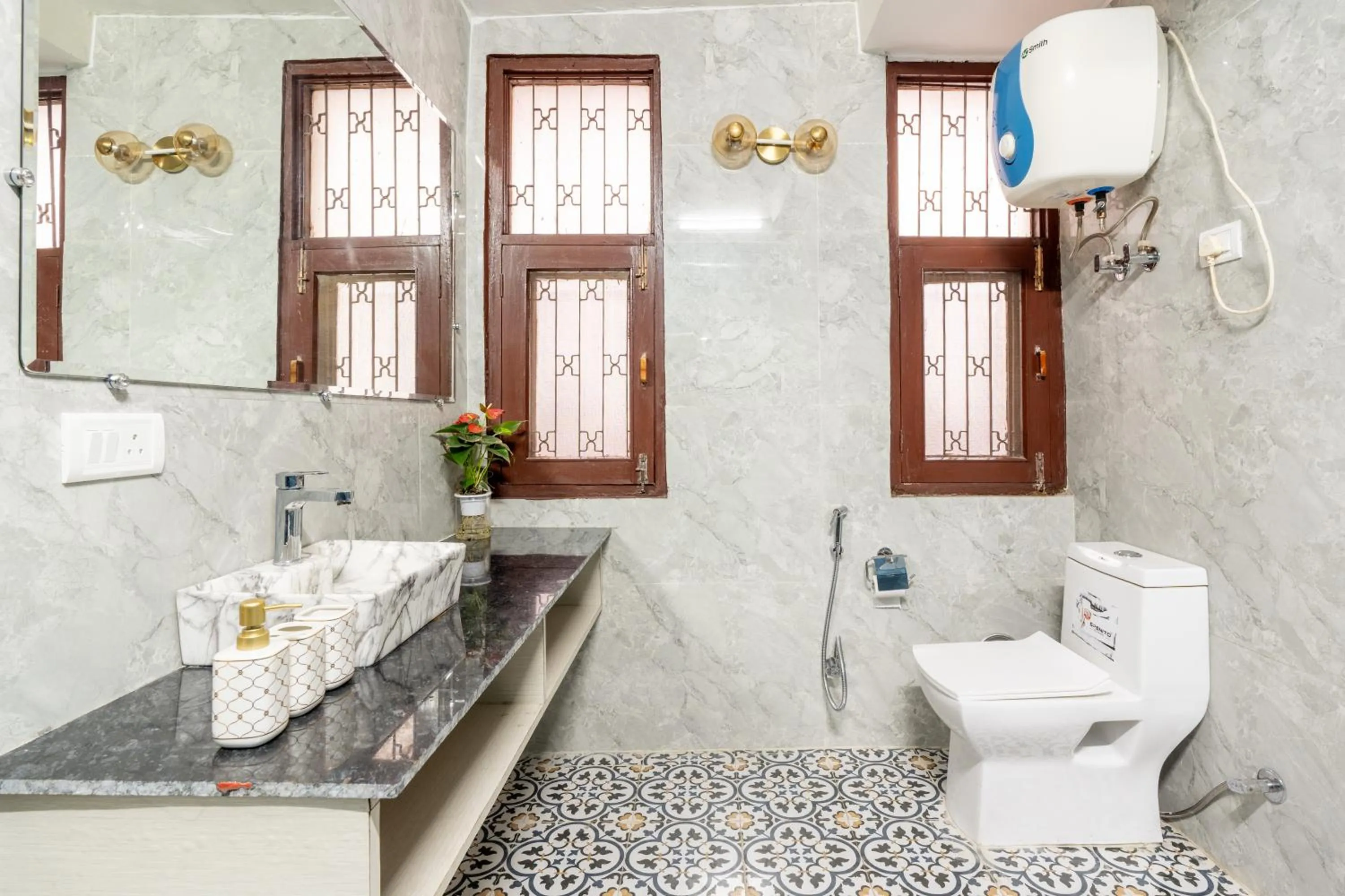 Shower in Homlee-Excellency Large 4BHK-South Delhi- NFC