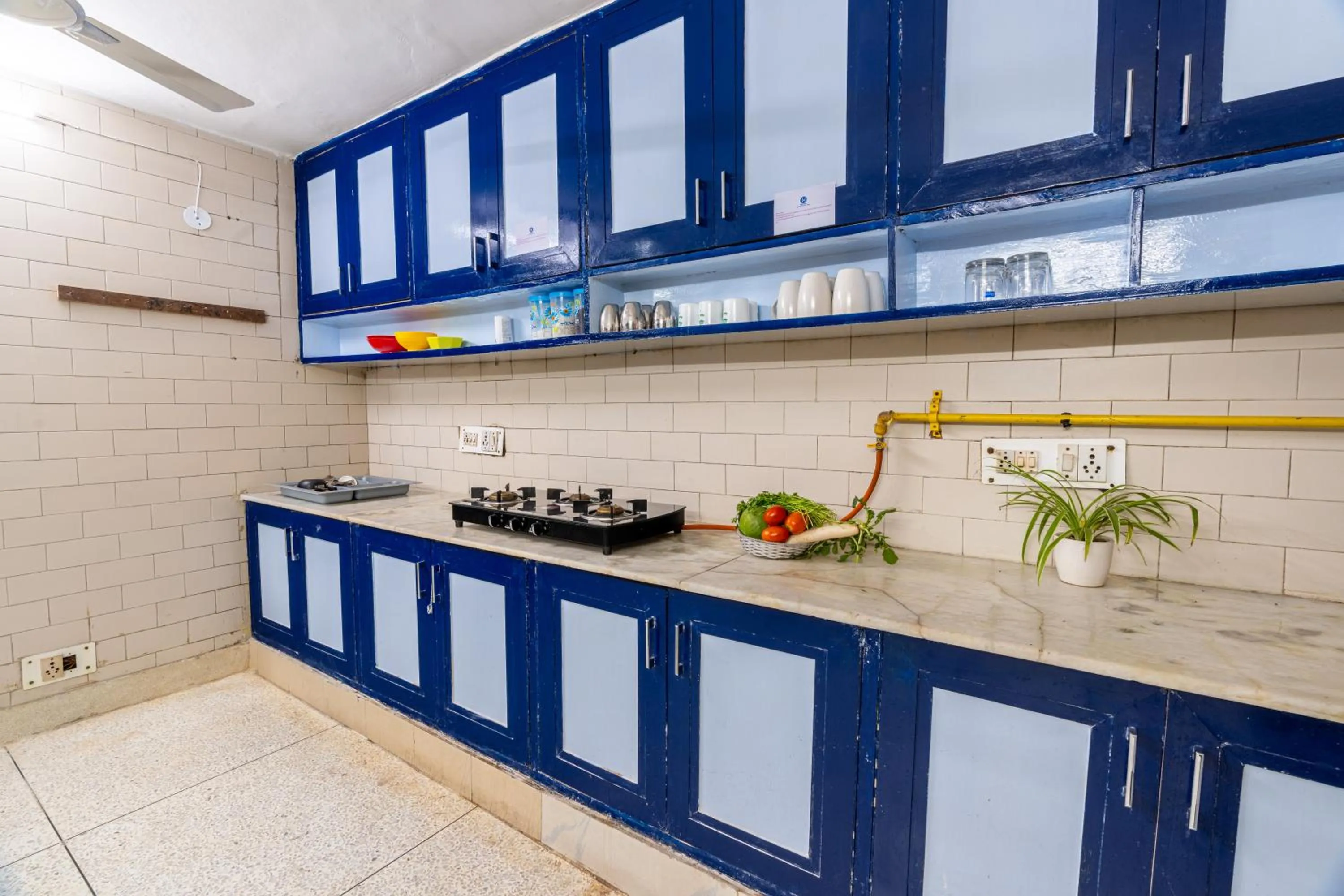 Kitchen or kitchenette in Homlee-Excellency Large 4BHK-South Delhi- NFC