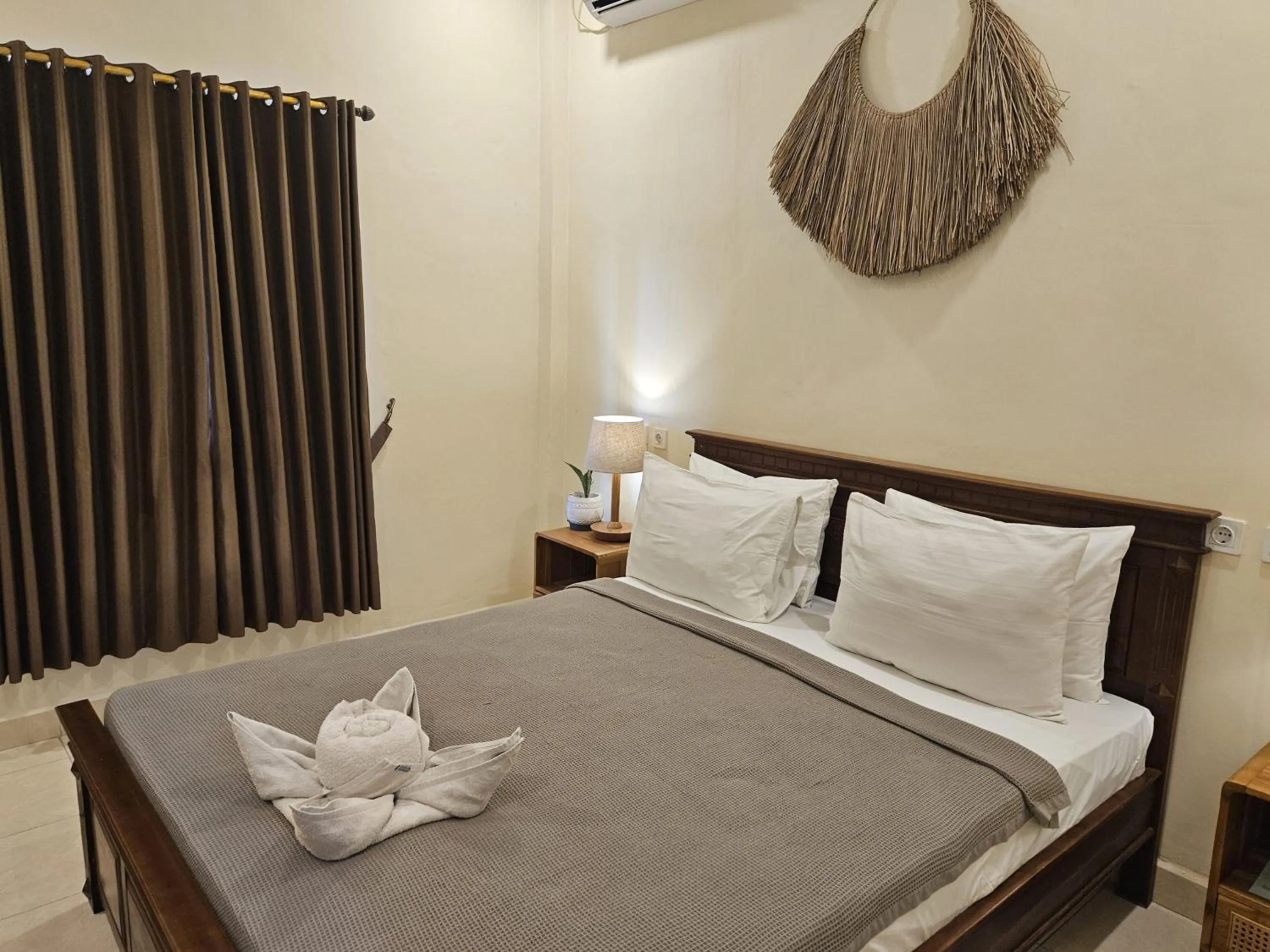 Bedroom, Bed in Risna Homestay