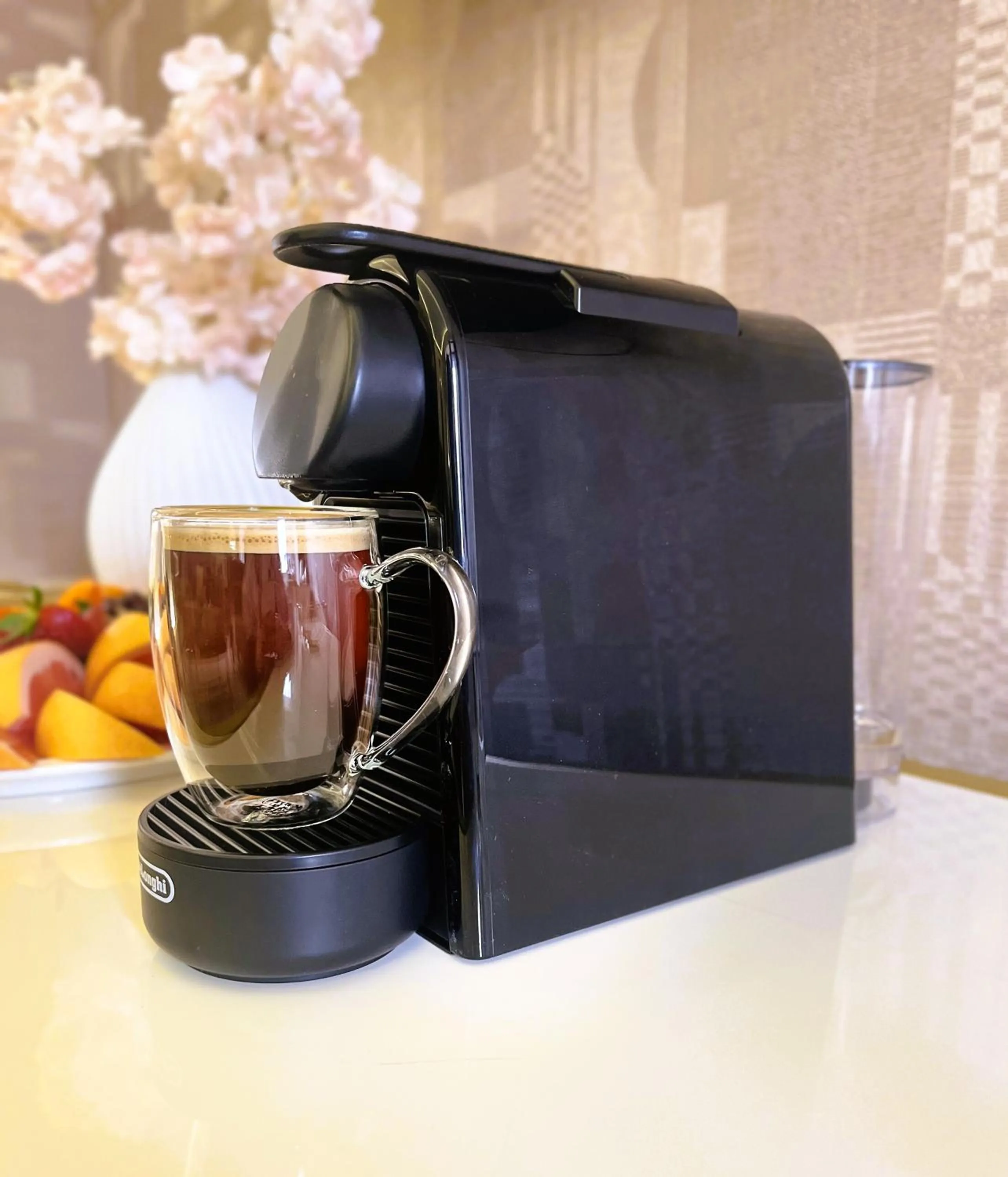 Coffee/tea facilities in Paris Hotel Yerevan