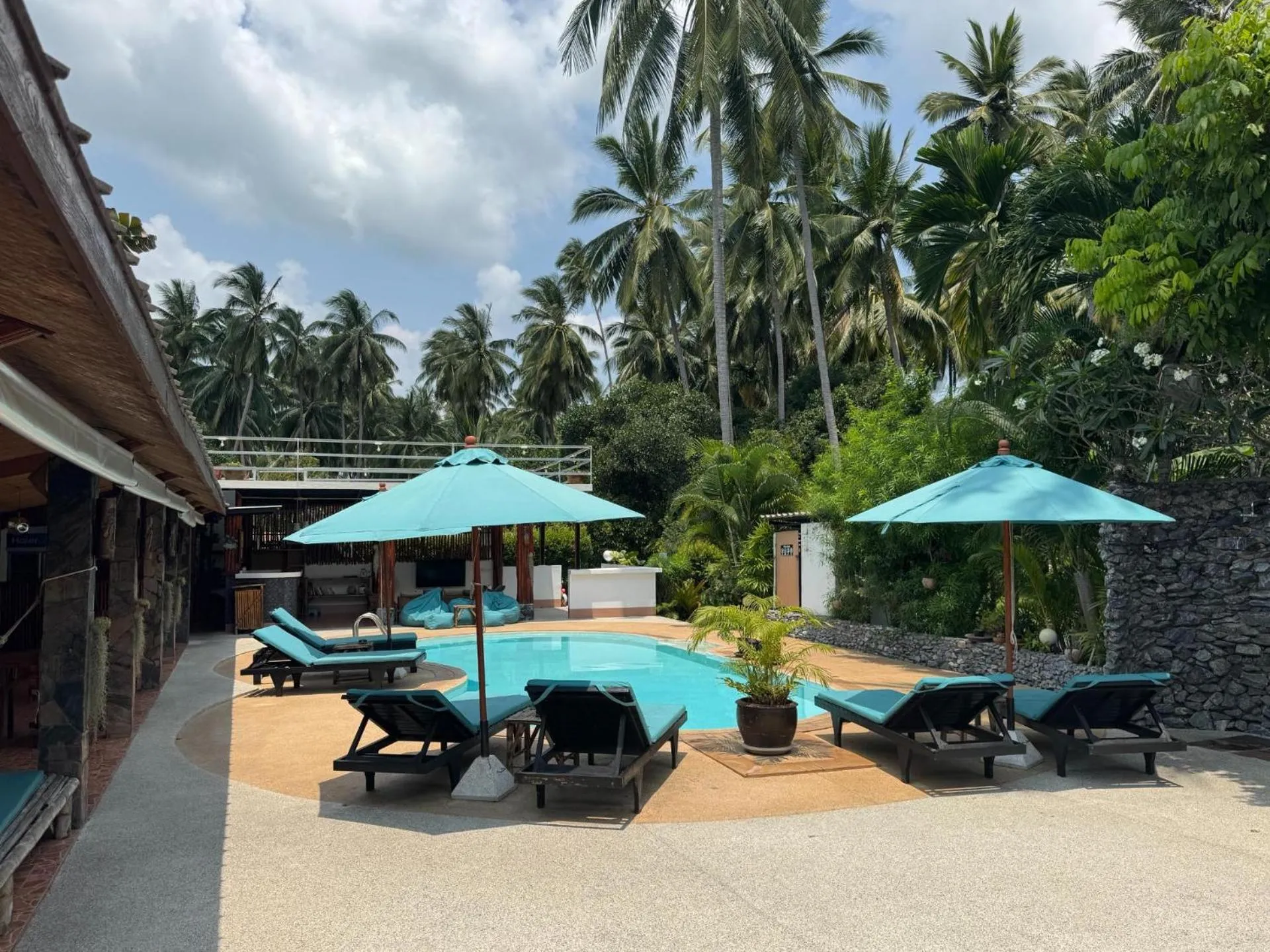 Swimming pool in Tropical Heavens Garden Samui