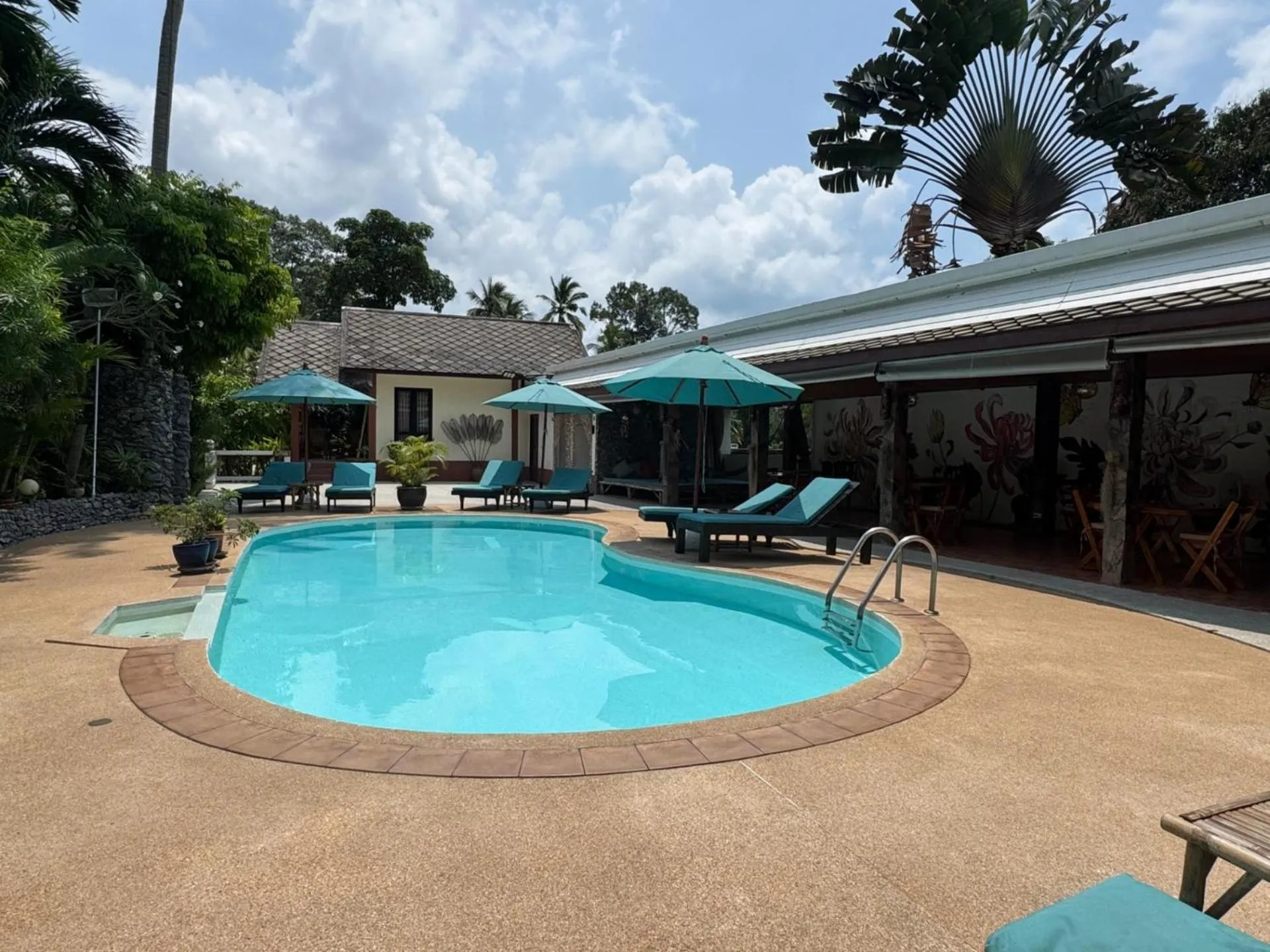Swimming pool in Tropical Heavens Garden Samui