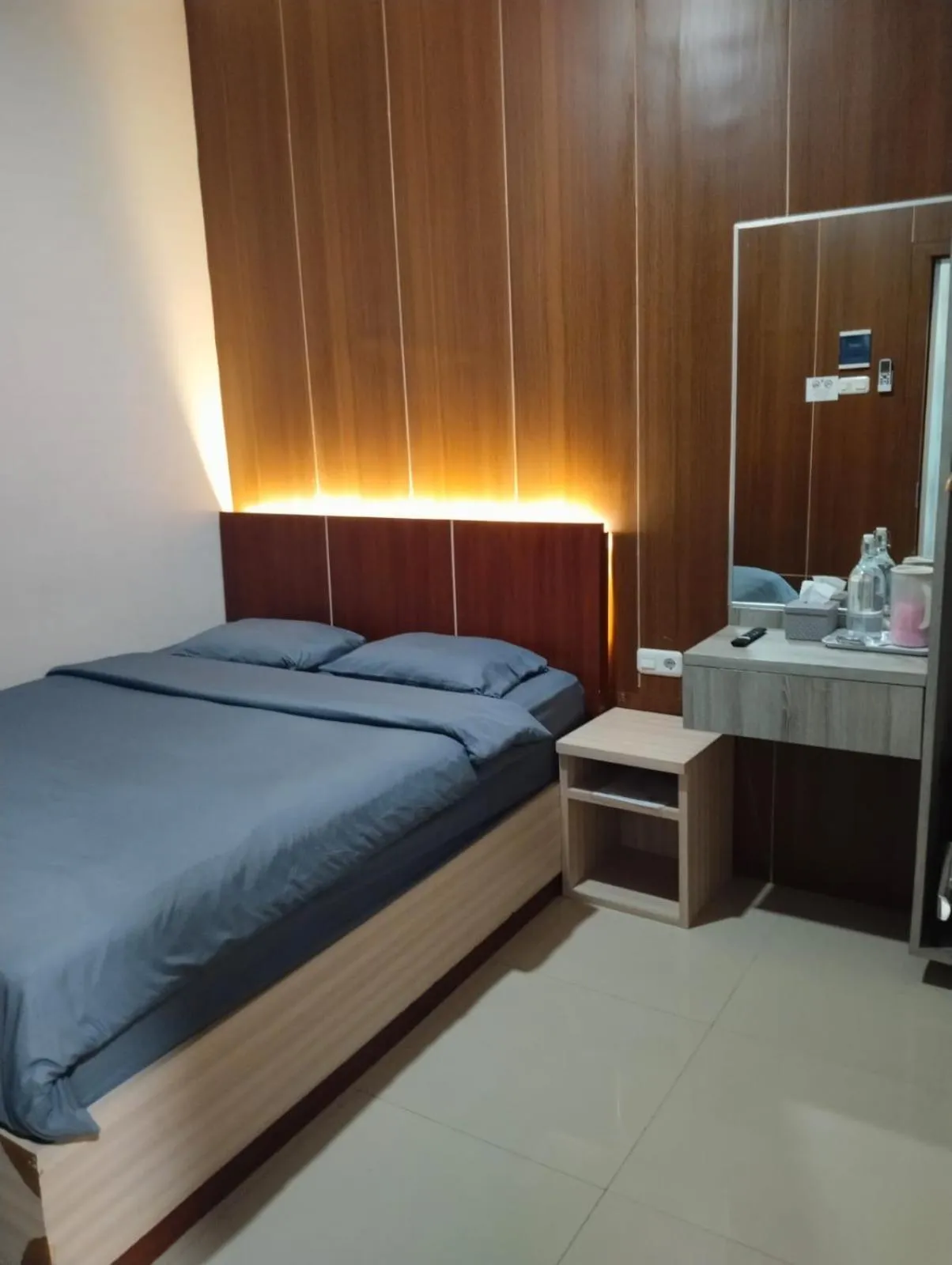 Bed in J&L Inn Semarang