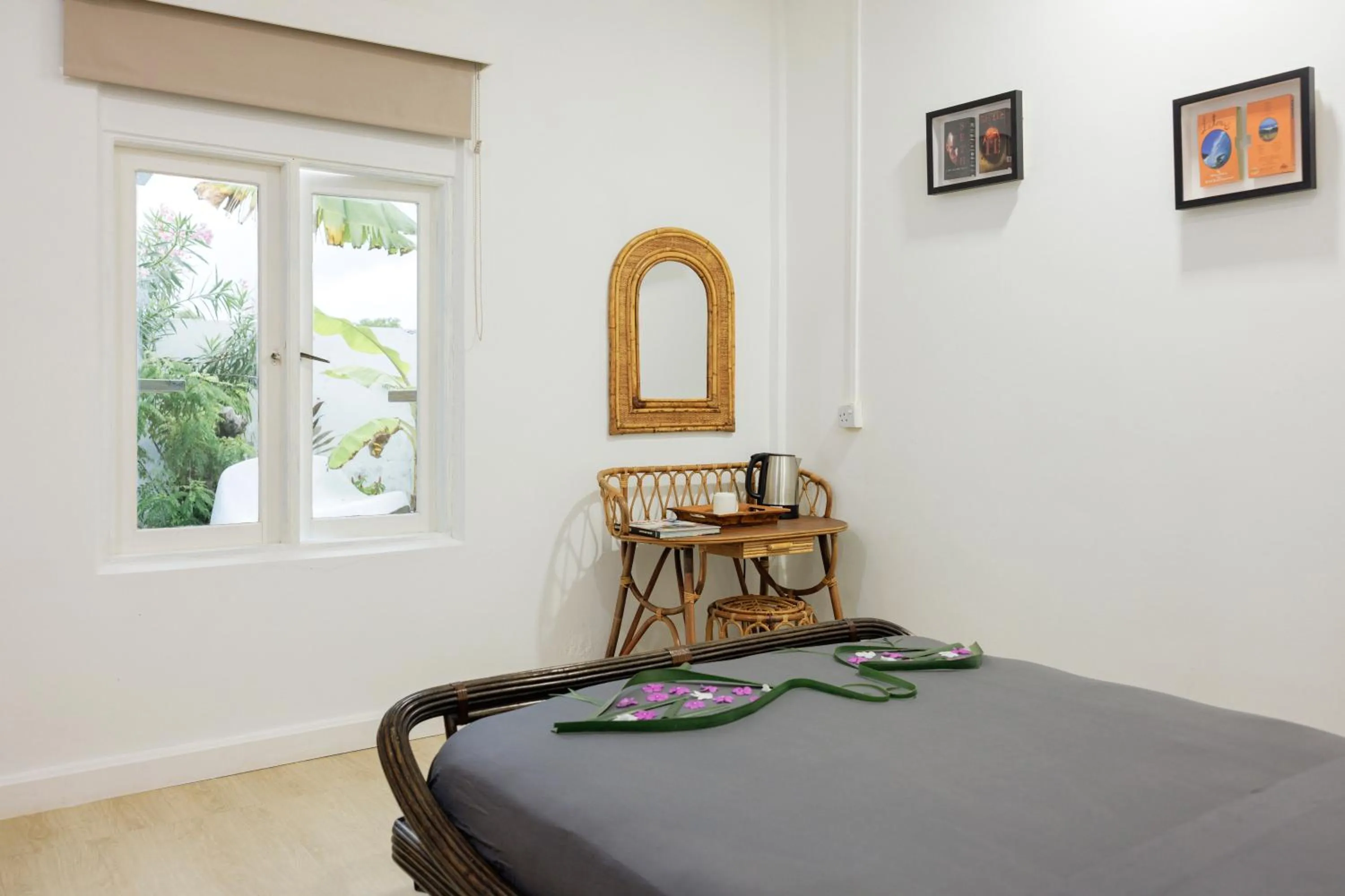 Bed in EQ SURF RETREAT