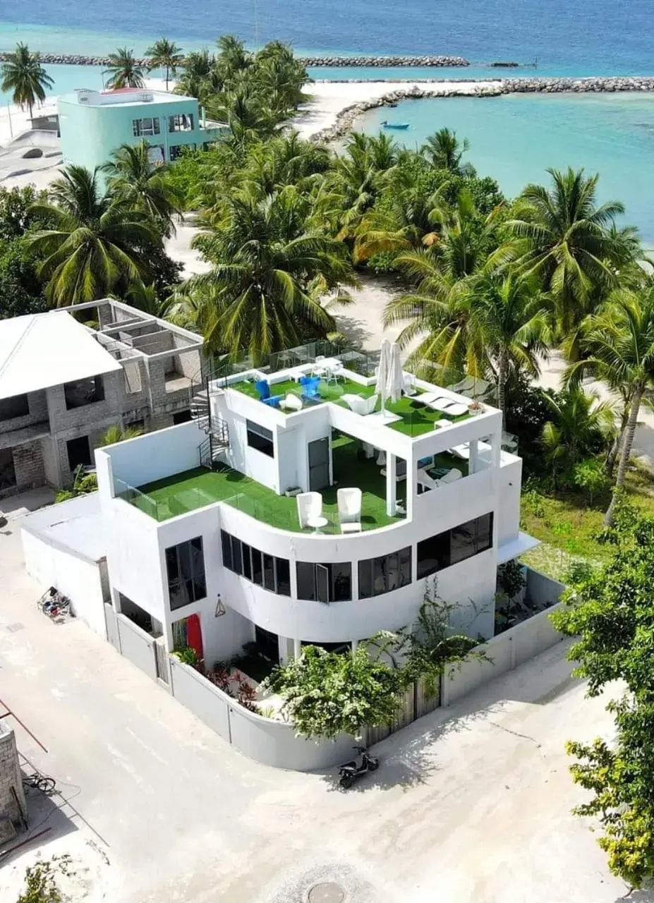 EQ SURF RETREAT EQ SURF RETREAT