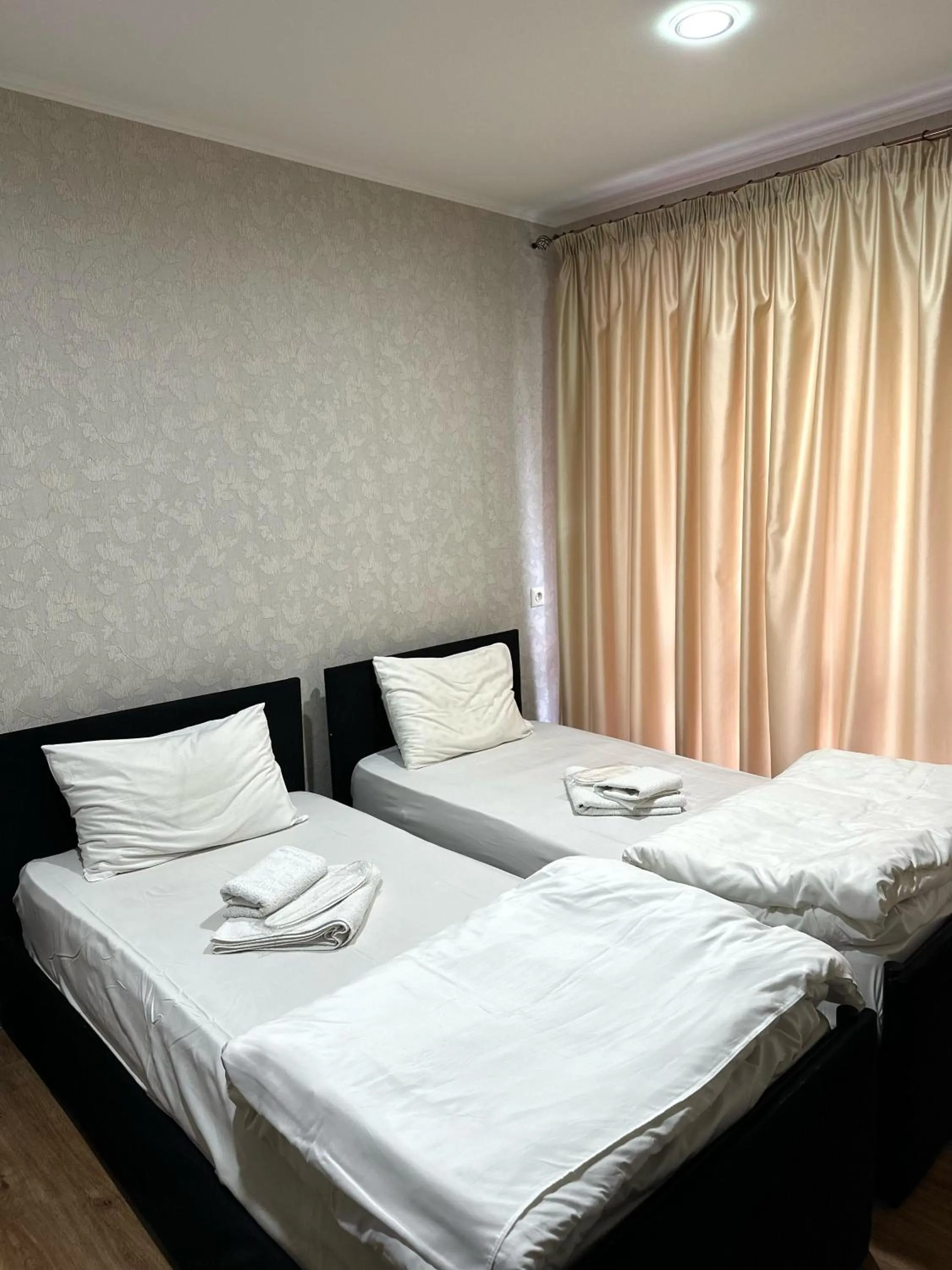 Bed in Red Fox Guesthouse