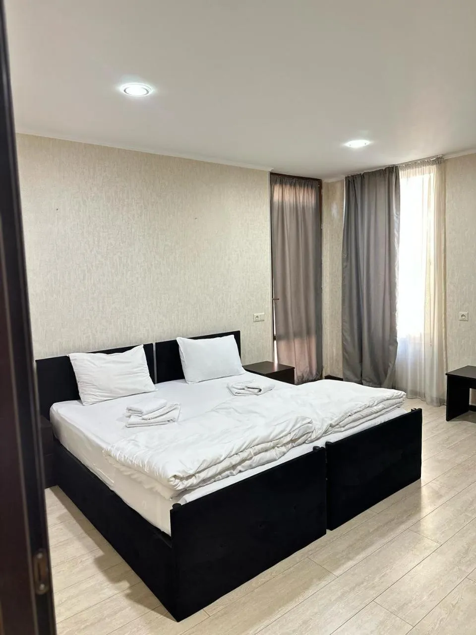 Bed in Red Fox Guesthouse