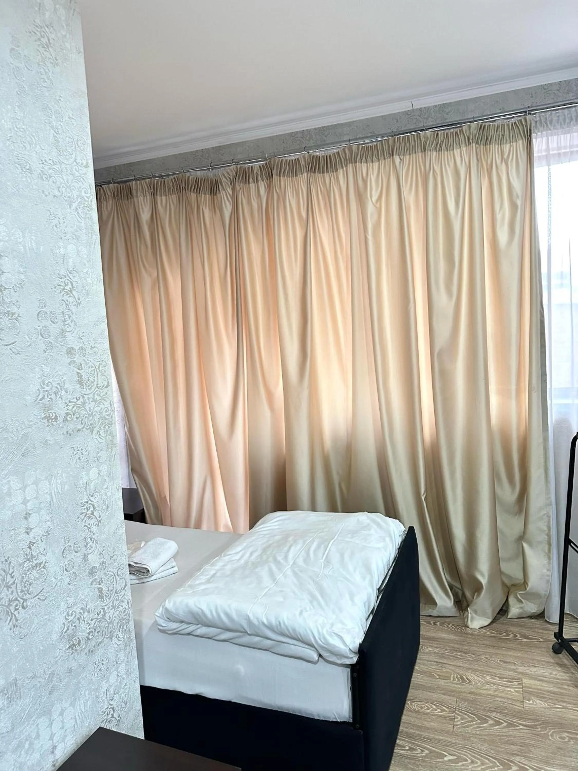 Bed in Red Fox Guesthouse