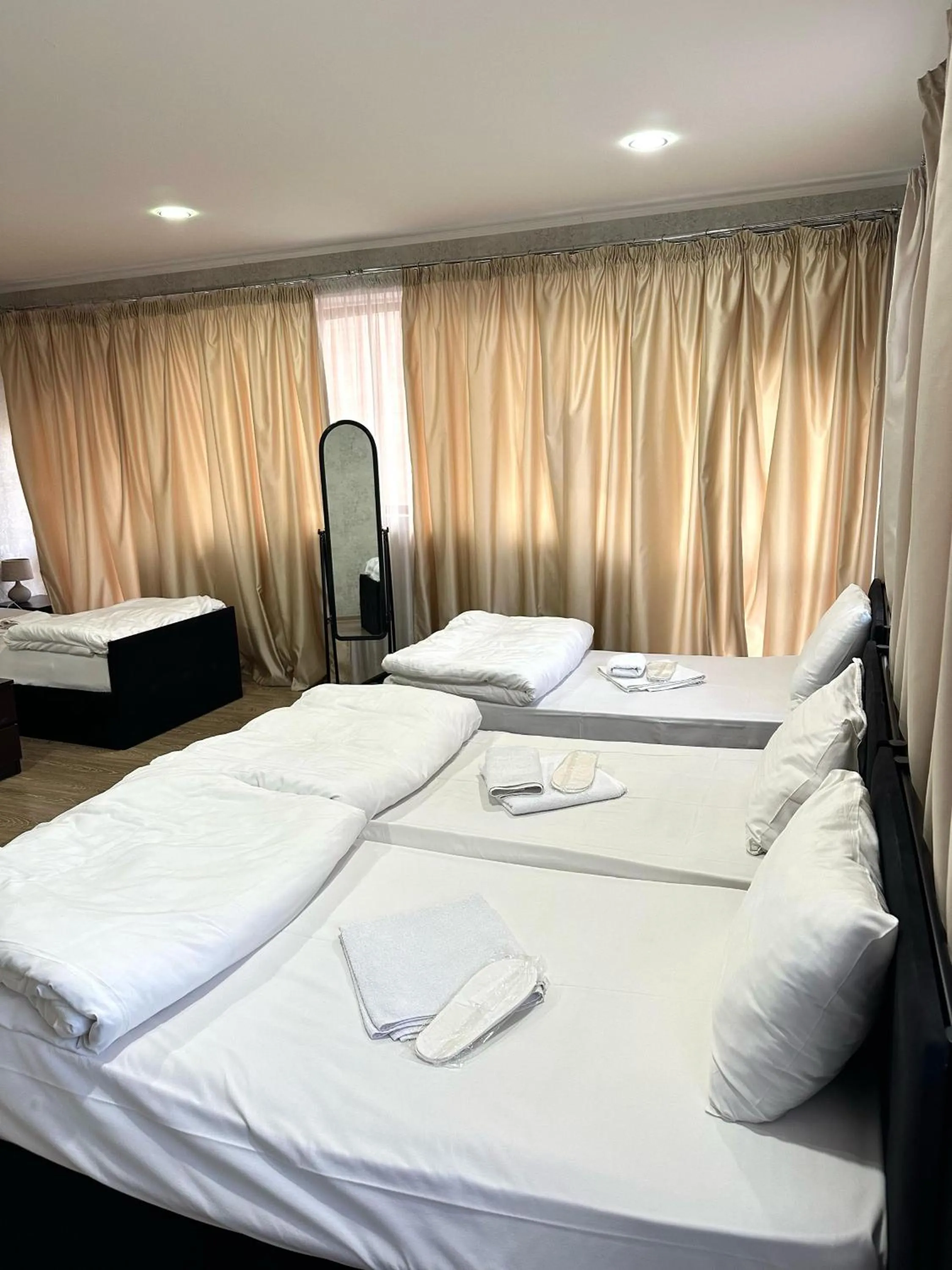 Bed in Red Fox Guesthouse