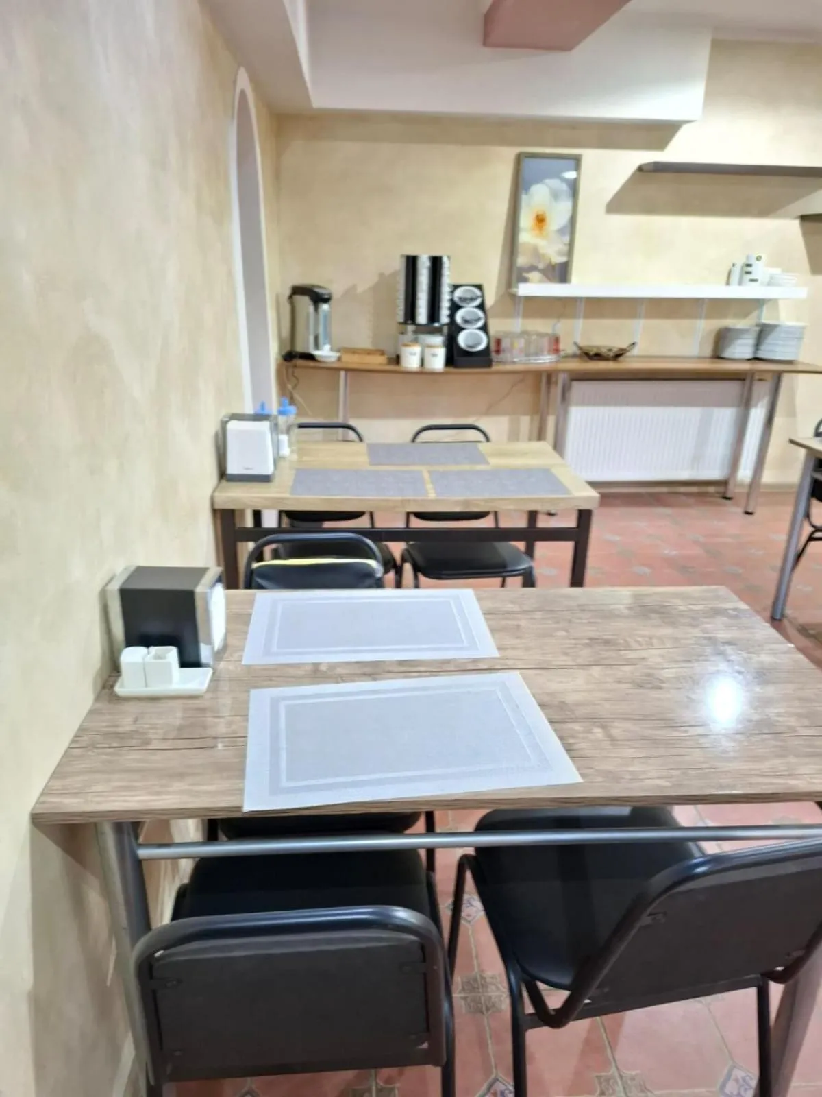 Kitchen or kitchenette in Red Fox Guesthouse